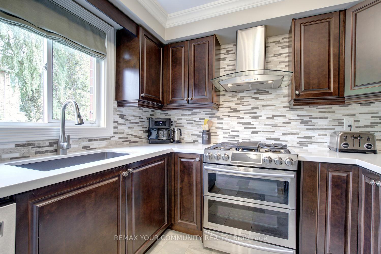 Photo 19 of 265 Golden Orchard Road, Vaughan, Patterson — HOMEH