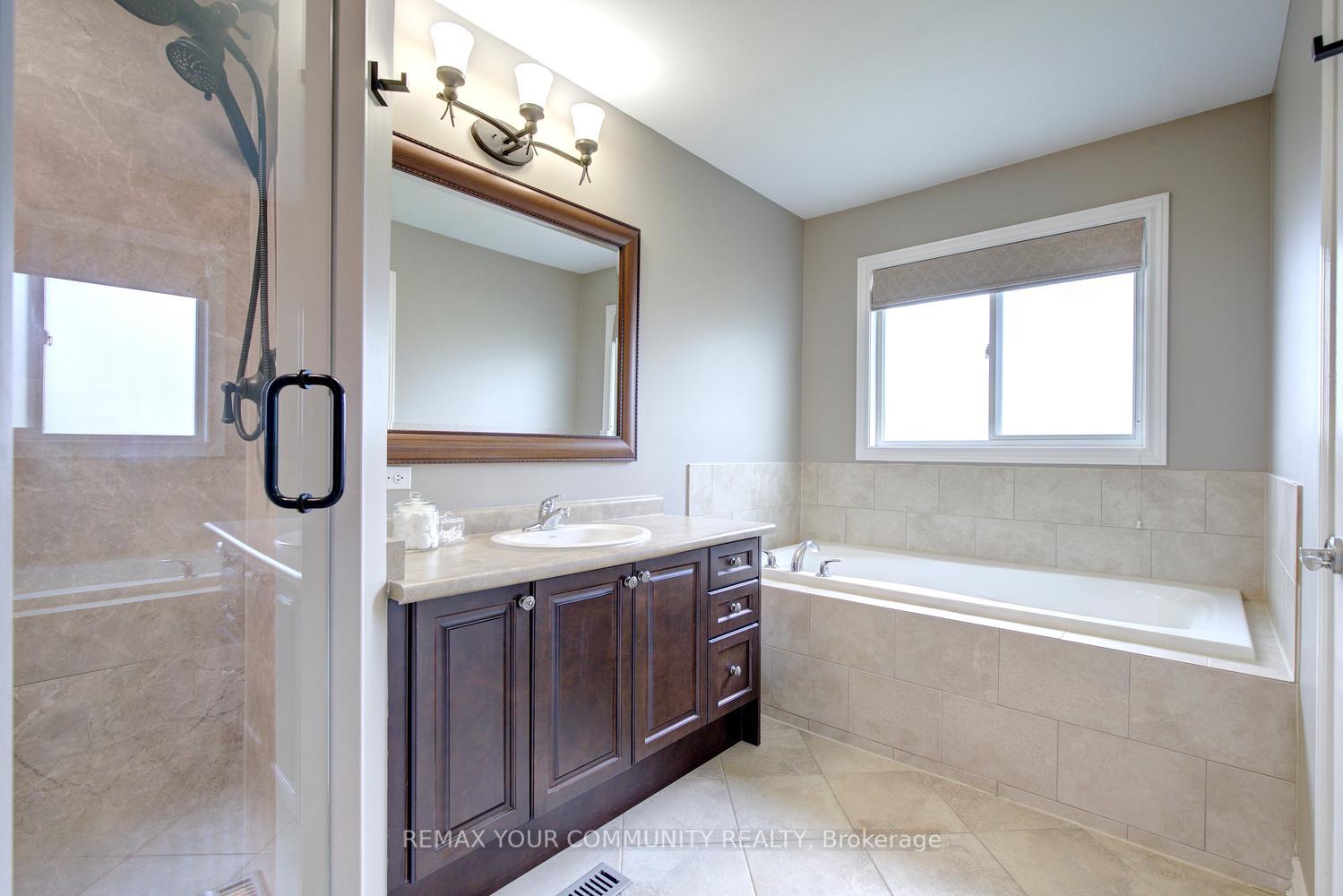 Photo 24 of 265 Golden Orchard Road, Vaughan, Patterson — HOMEH