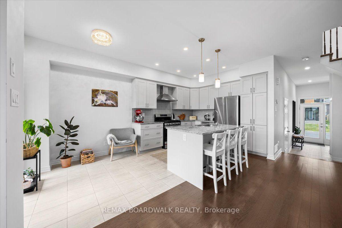 Photo 7 of 87 Canvasback Ridge, Ottawa, Riverside South/Gloucester Glen — HOMEH