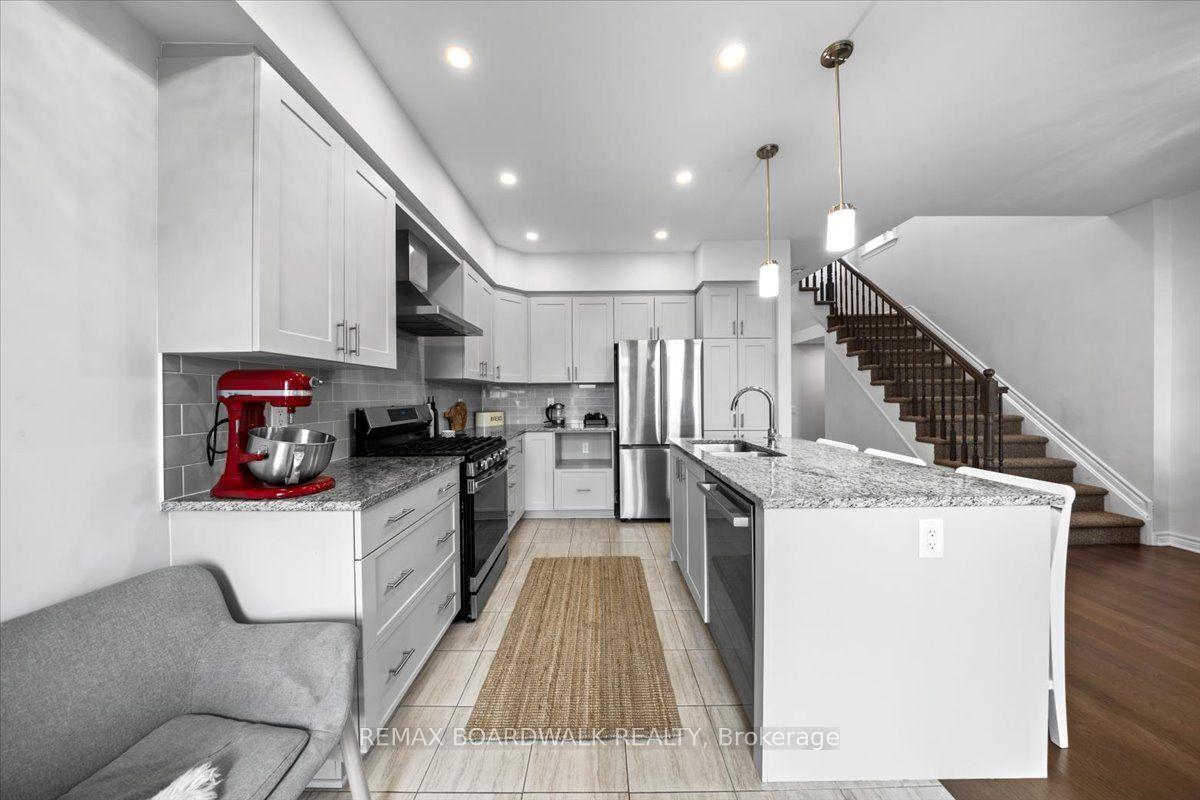Photo 10 of 87 Canvasback Ridge, Ottawa, Riverside South/Gloucester Glen — HOMEH