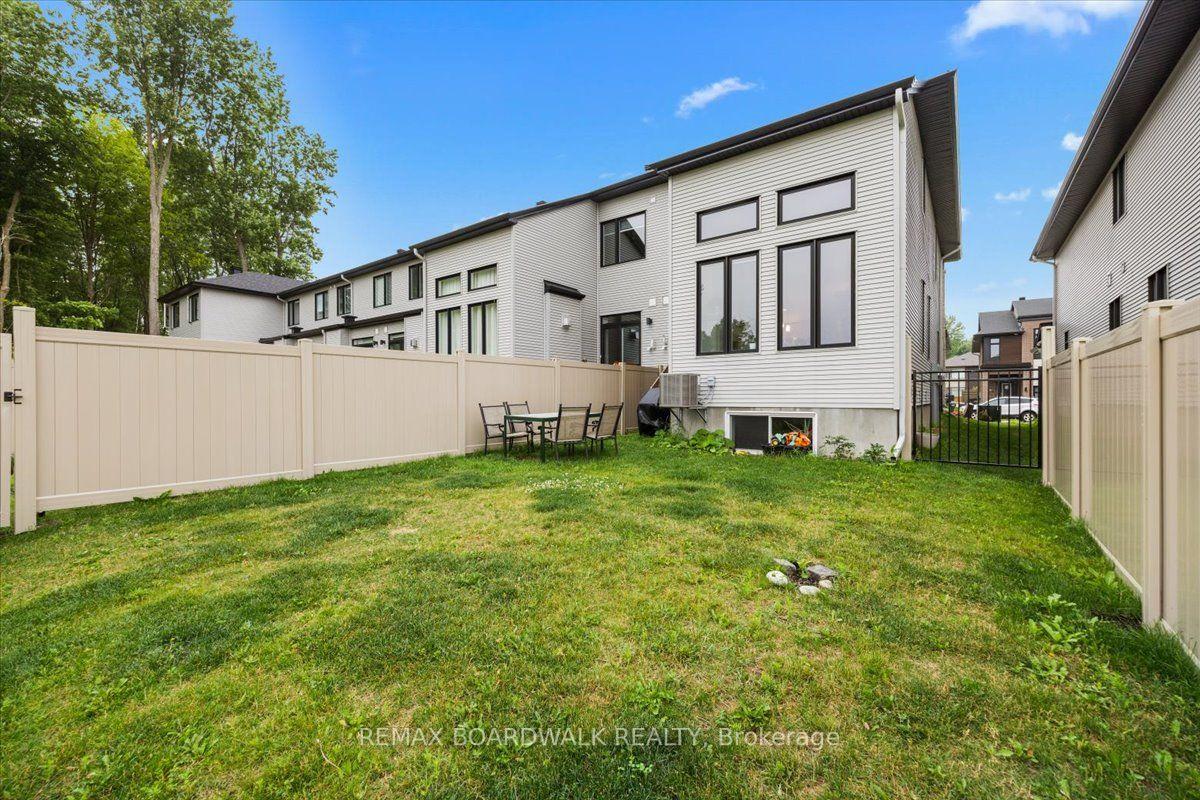 Photo 32 of 87 Canvasback Ridge, Ottawa, Riverside South/Gloucester Glen — HOMEH