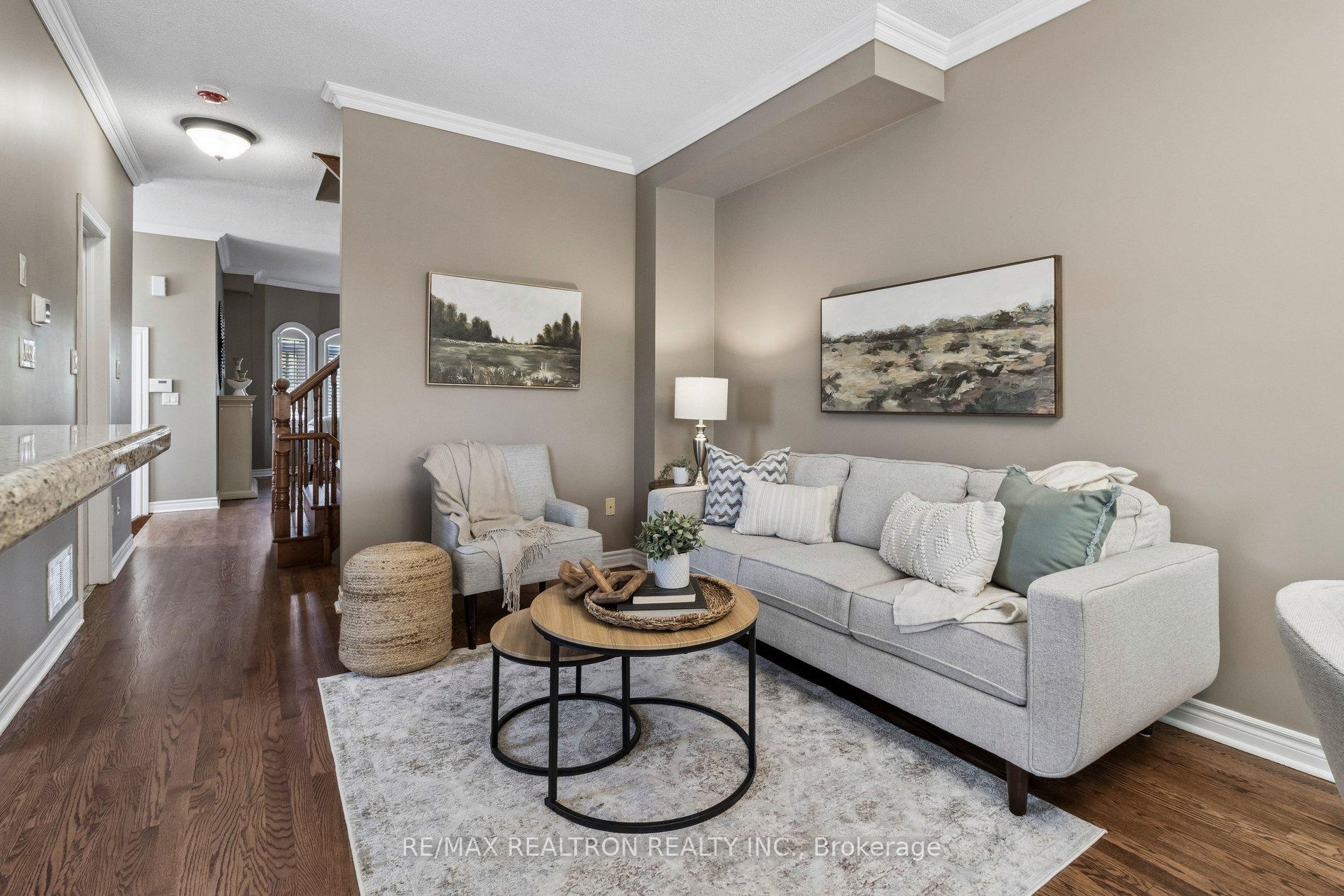 Photo 14 of 37 Bullock Drive, Markham, Markham Village — HOMEH