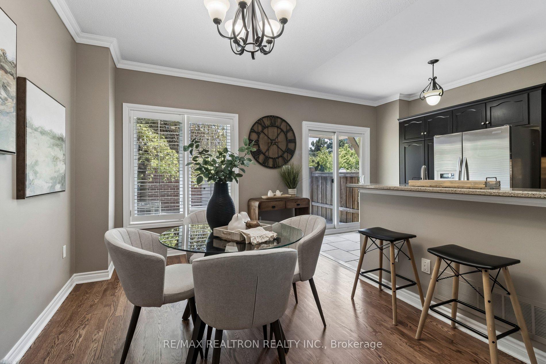 Photo 15 of 37 Bullock Drive, Markham, Markham Village — HOMEH