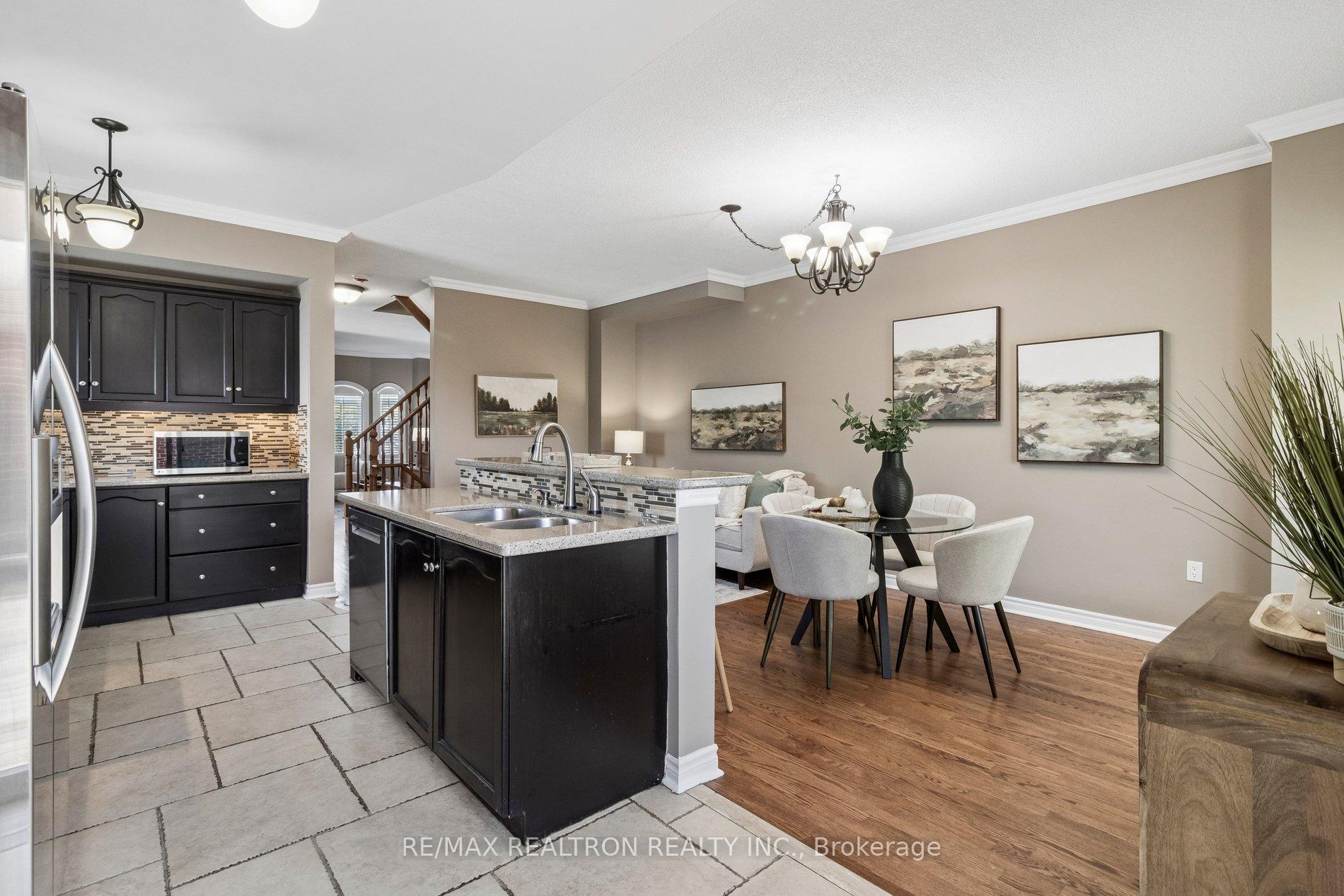 Photo 21 of 37 Bullock Drive, Markham, Markham Village — HOMEH