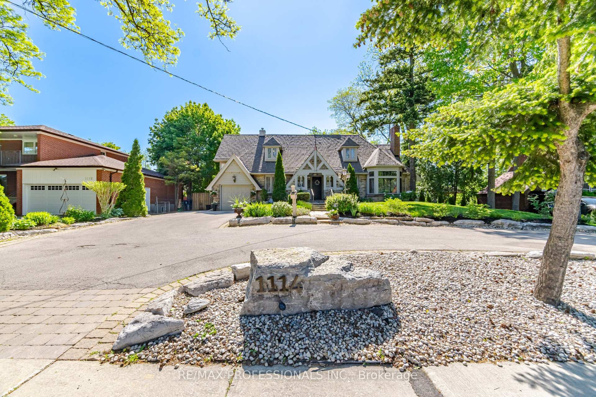 Photo 2 of 1114 Kipling Avenue, Etobicoke, Islington-City Centre West — HOMEH
