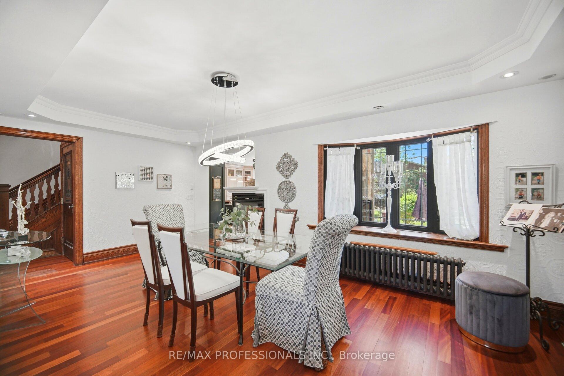 Photo 10 of 1114 Kipling Avenue, Etobicoke, Islington-City Centre West — HOMEH