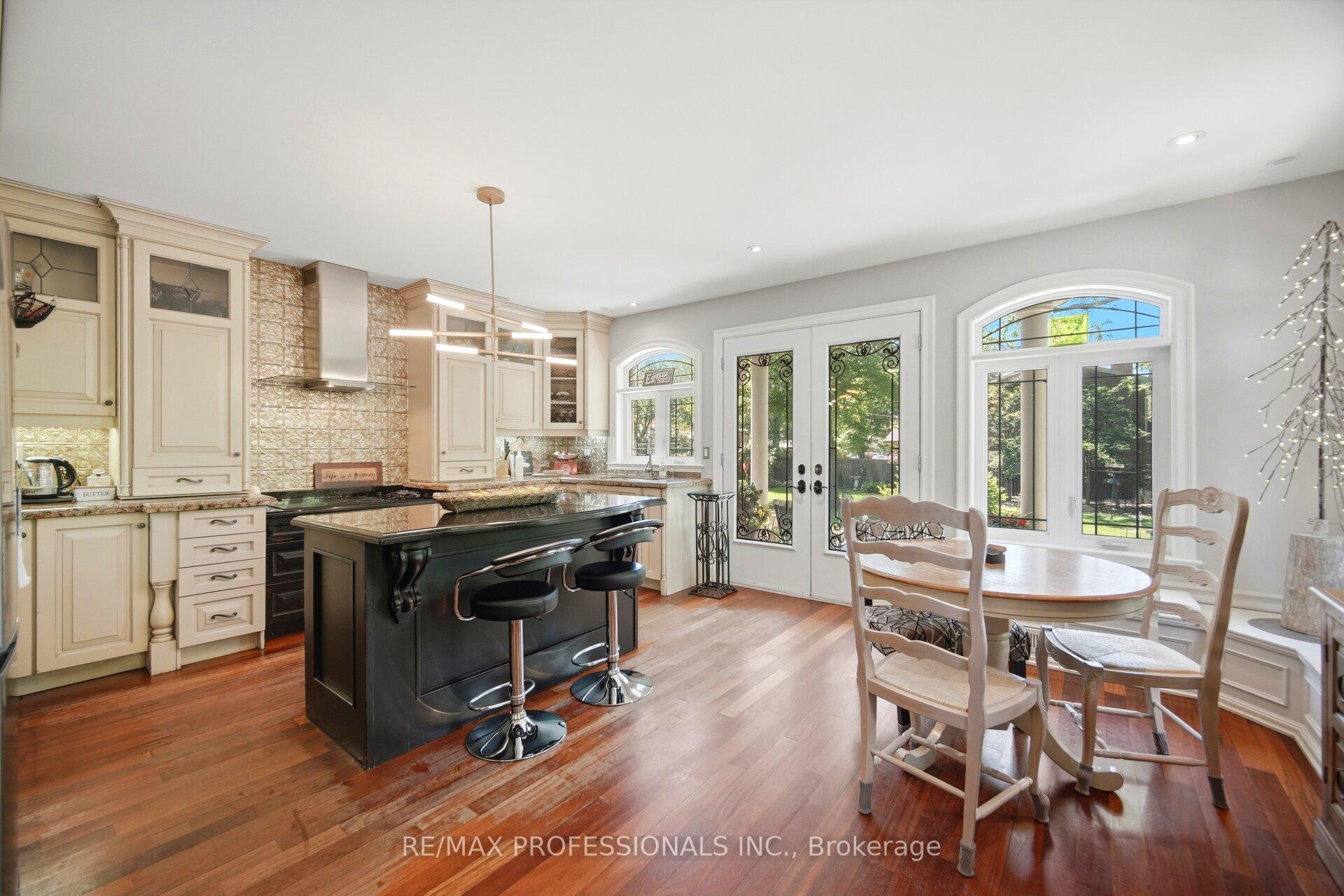Photo 12 of 1114 Kipling Avenue, Etobicoke, Islington-City Centre West — HOMEH