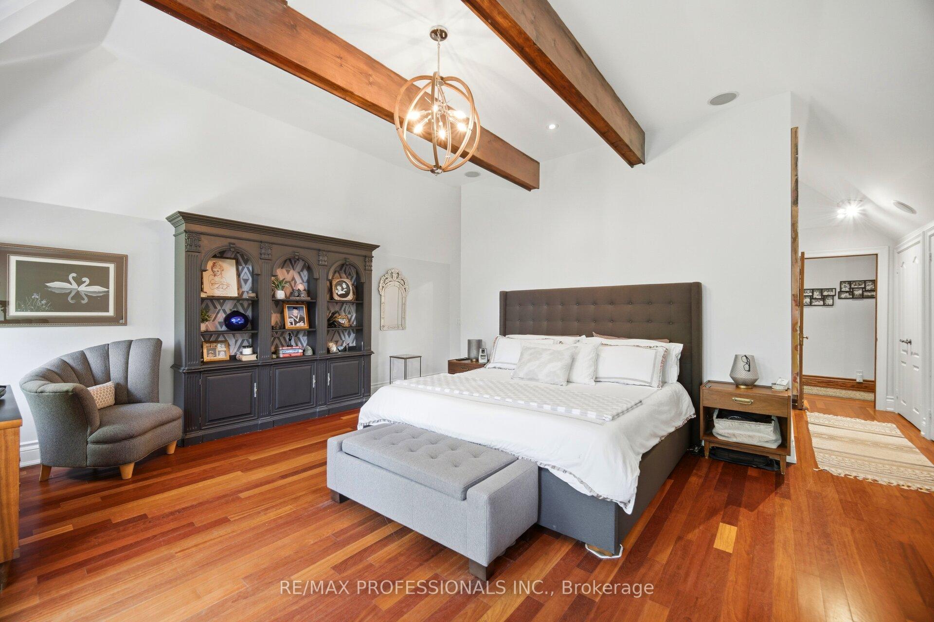 Photo 25 of 1114 Kipling Avenue, Etobicoke, Islington-City Centre West — HOMEH
