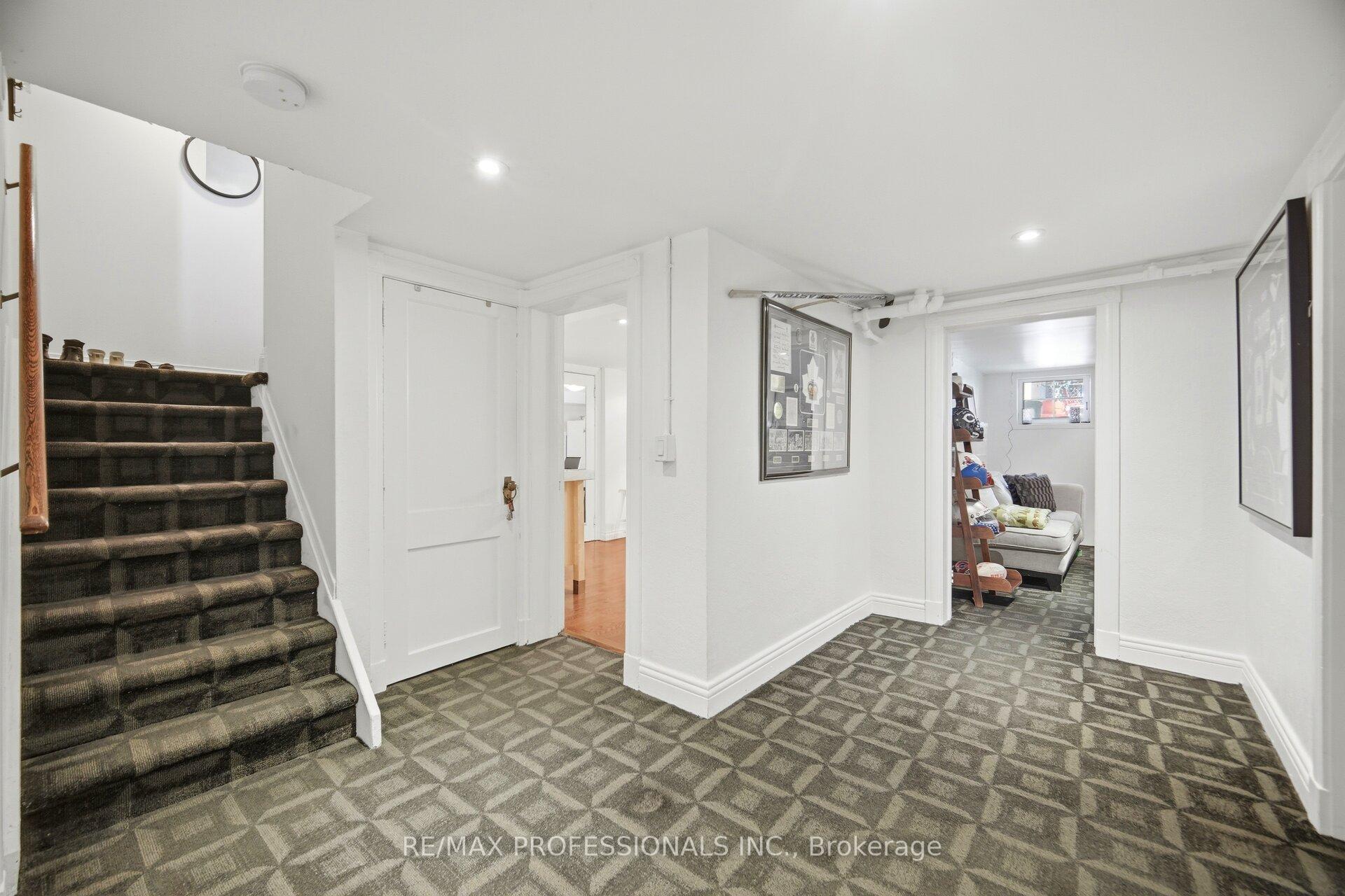 Photo 33 of 1114 Kipling Avenue, Etobicoke, Islington-City Centre West — HOMEH