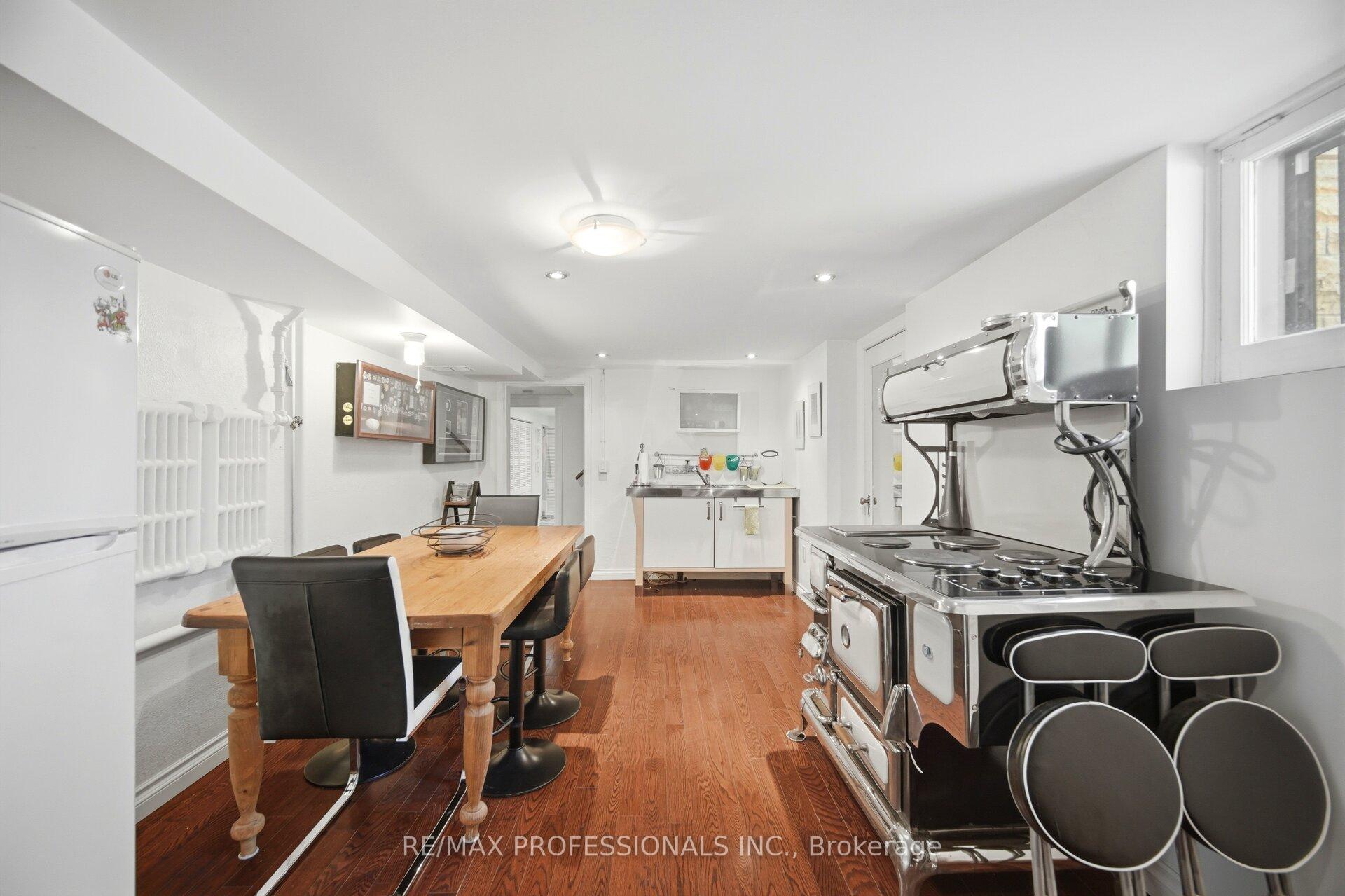 Photo 36 of 1114 Kipling Avenue, Etobicoke, Islington-City Centre West — HOMEH