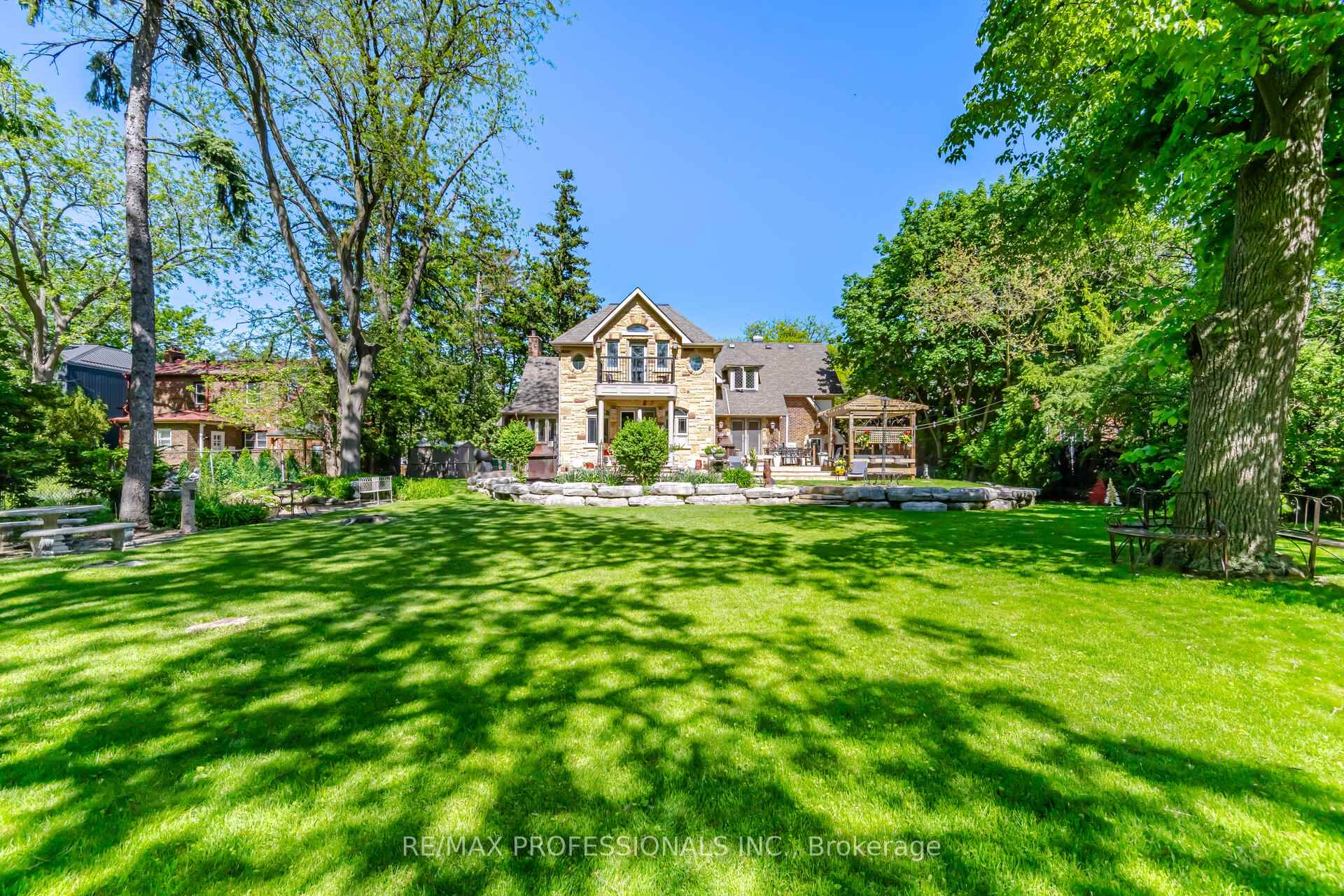 Photo 48 of 1114 Kipling Avenue, Etobicoke, Islington-City Centre West — HOMEH