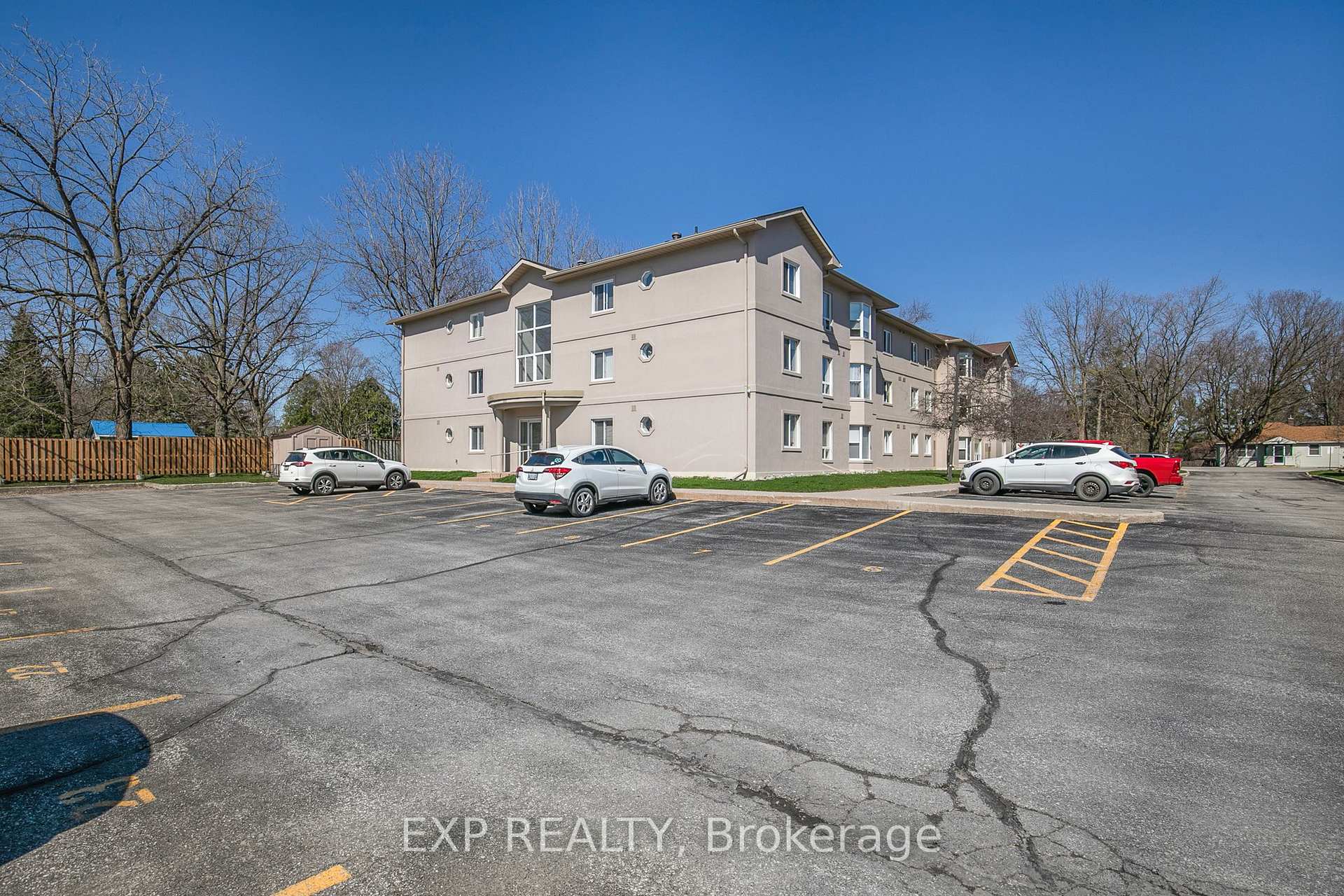Photo 2 of Unit 303, 107 Bond Street, Orillia — HOMEH