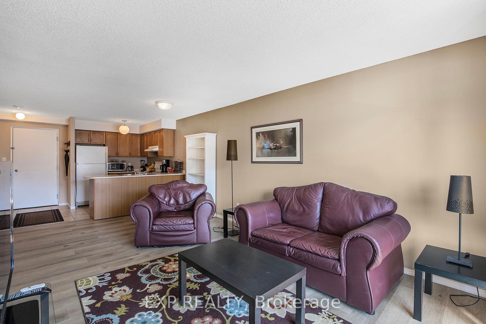 Photo 12 of Unit 303, 107 Bond Street, Orillia — HOMEH