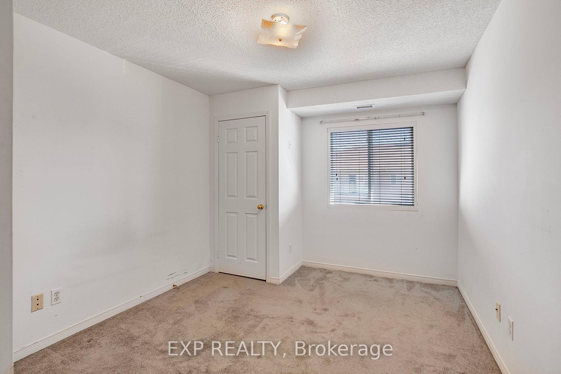 Photo 15 of Unit 303, 107 Bond Street, Orillia — HOMEH