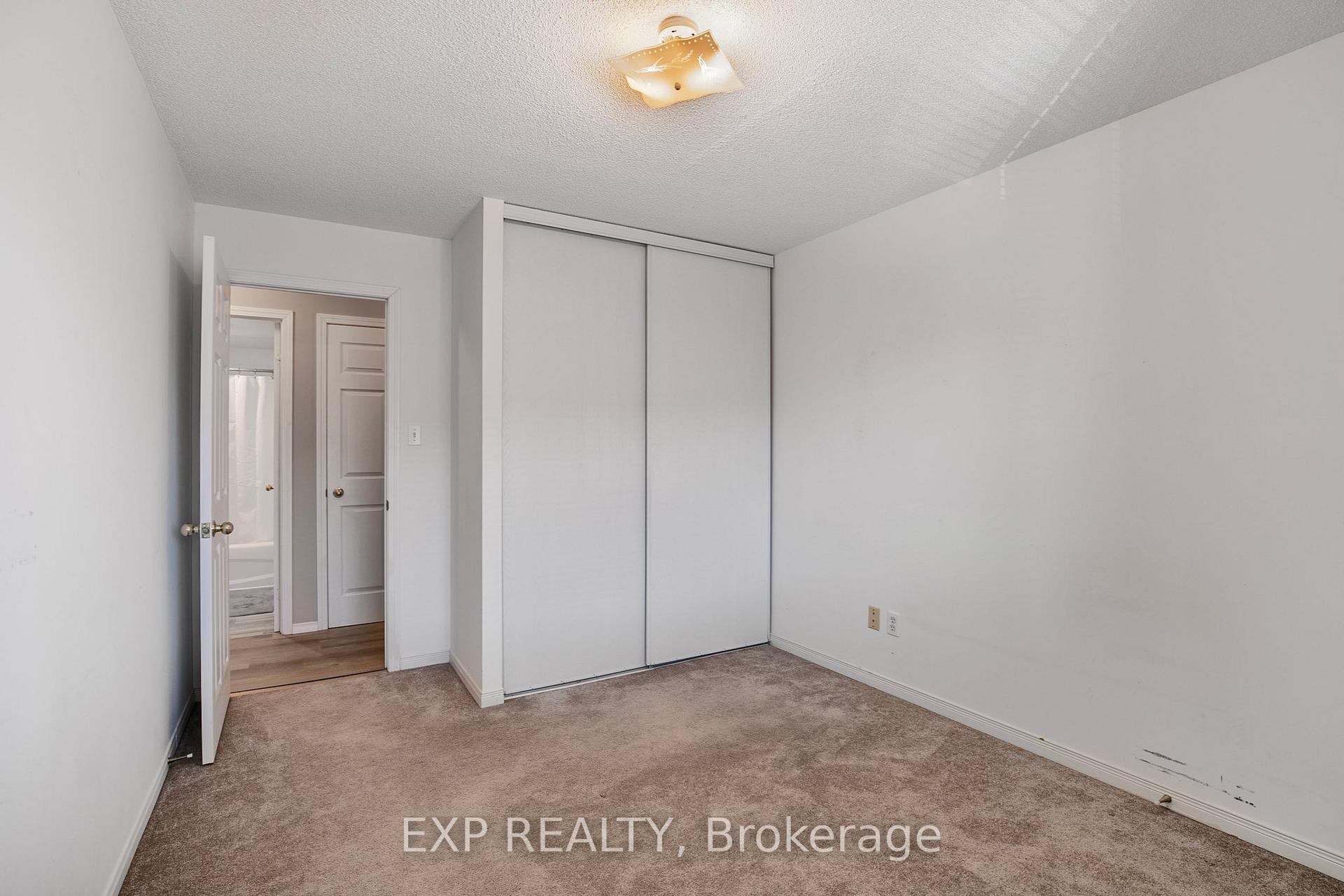 Photo 16 of Unit 303, 107 Bond Street, Orillia — HOMEH