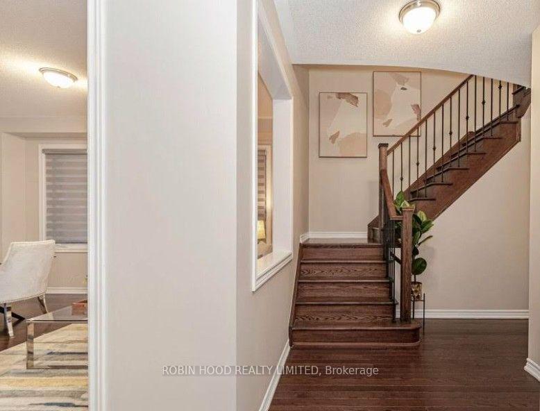 Photo 5 of 63 Royal Fern Crescent, Caledon, Rural Caledon — HOMEH