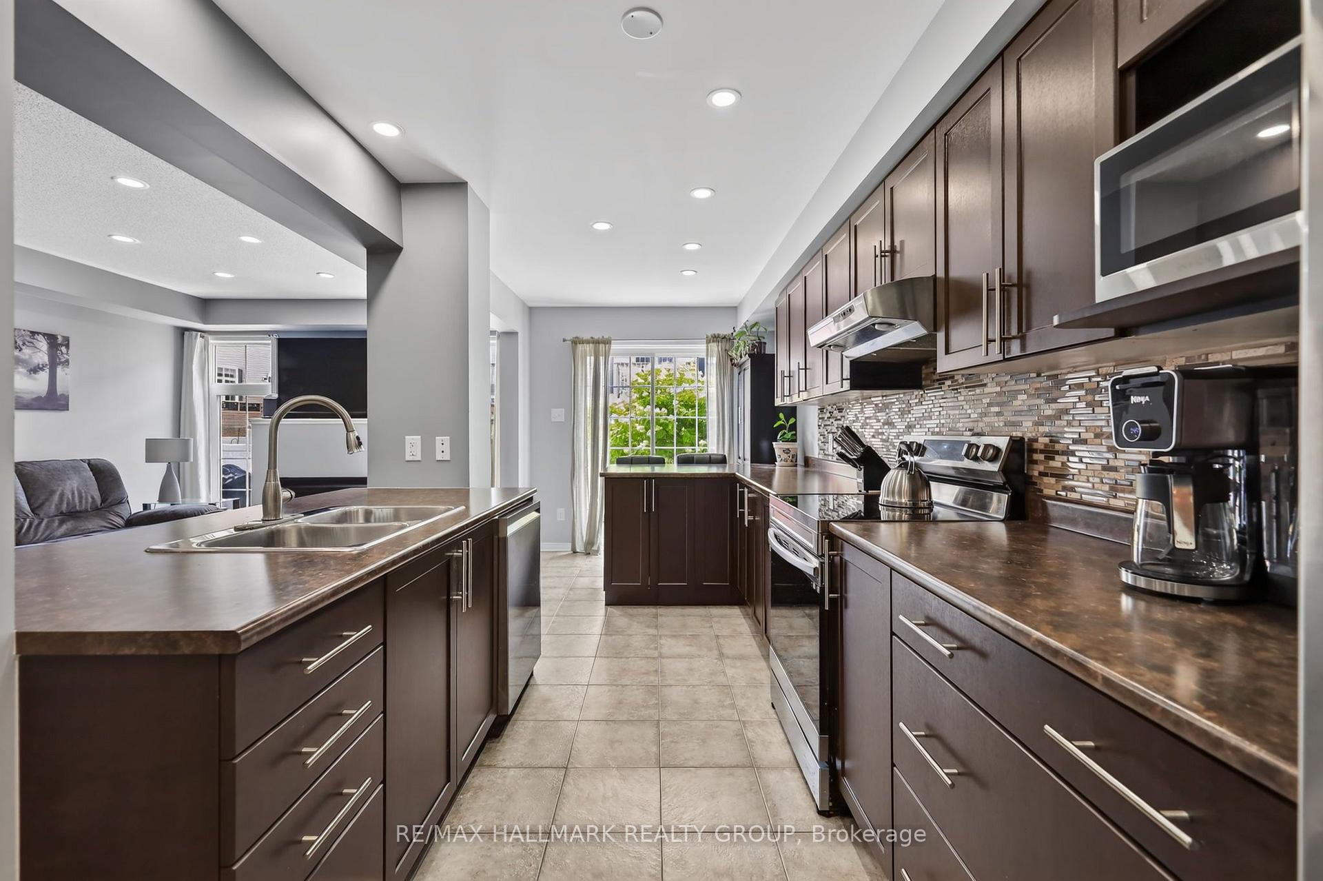 Photo 10 of 316 Aldworth Private, Ottawa, Stittsville (South) — HOMEH