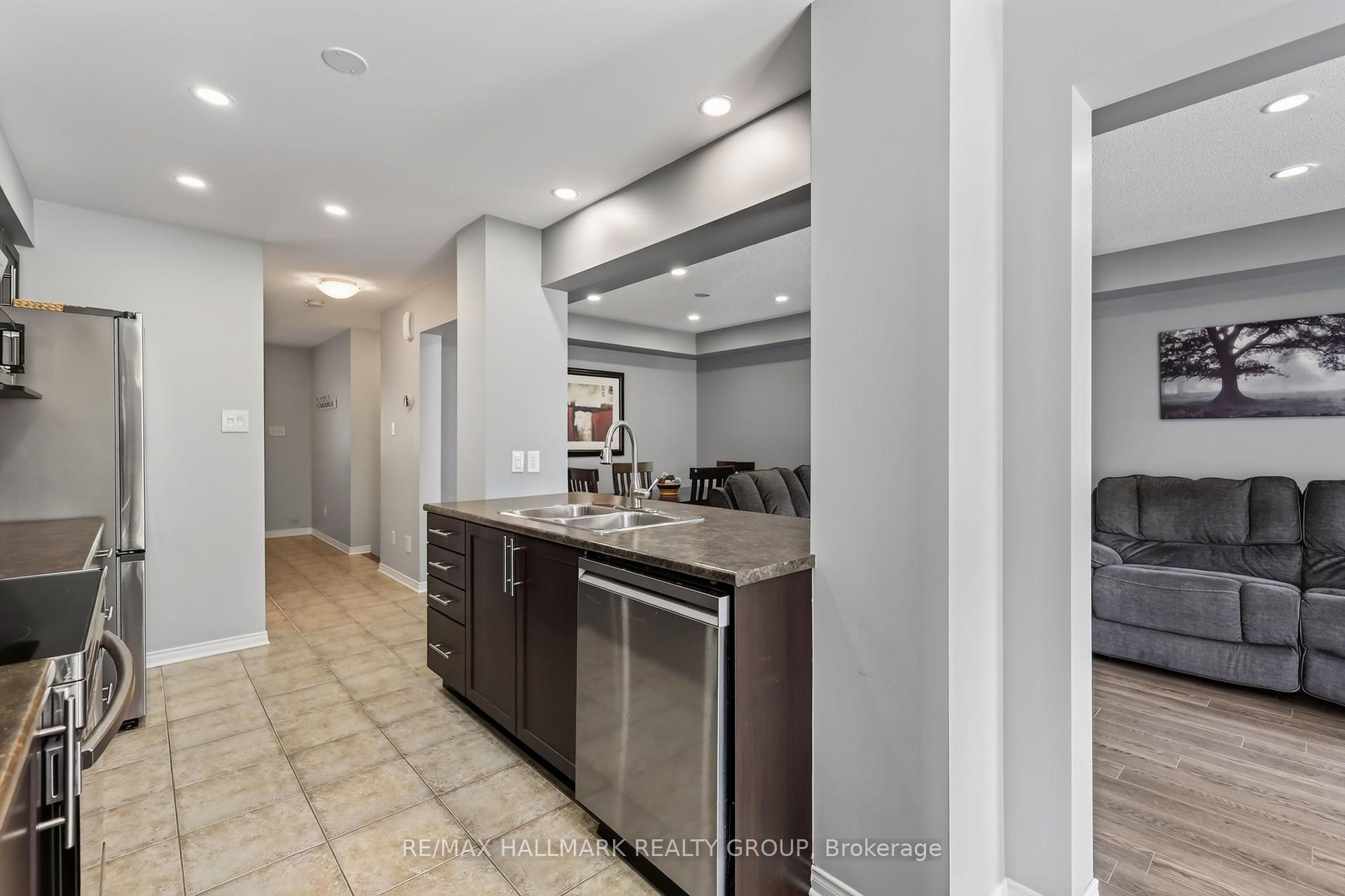Photo 11 of 316 Aldworth Private, Ottawa, Stittsville (South) — HOMEH