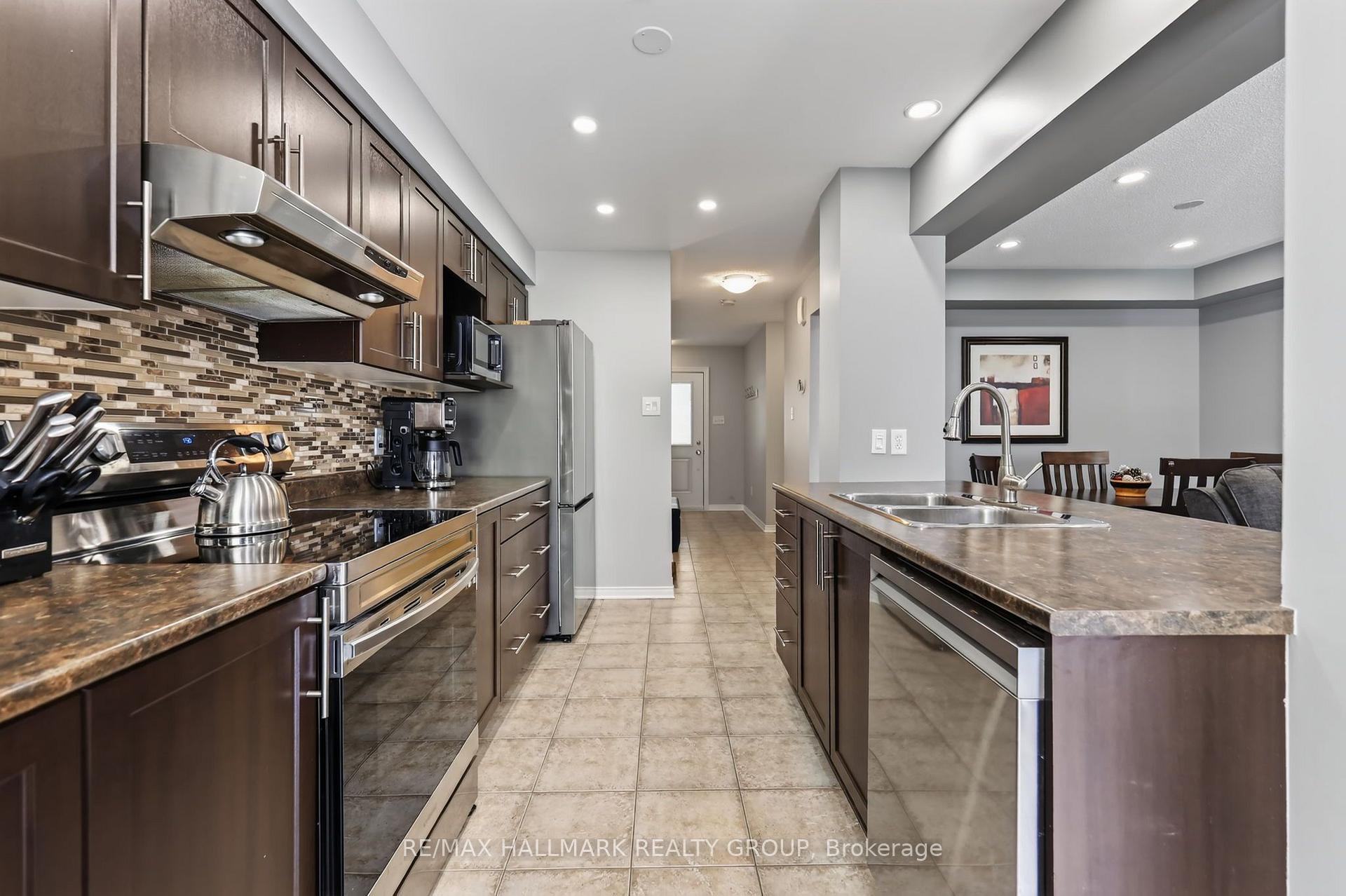 Photo 12 of 316 Aldworth Private, Ottawa, Stittsville (South) — HOMEH