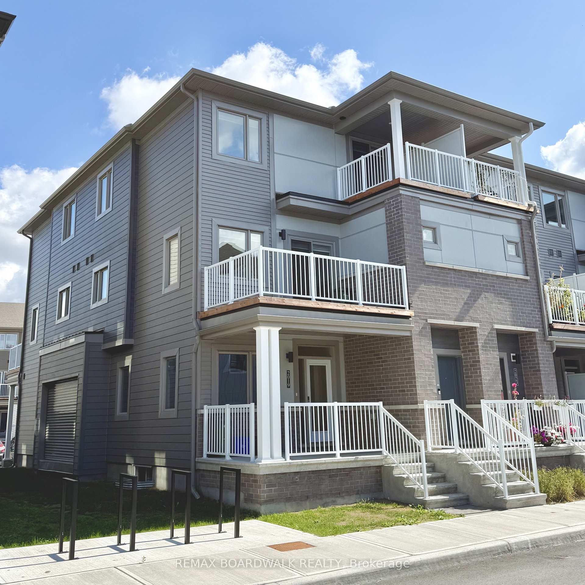 Photo 1 of 2021 Blossite Private, Ottawa, Barrhaven - Stonebridge — HOMEH