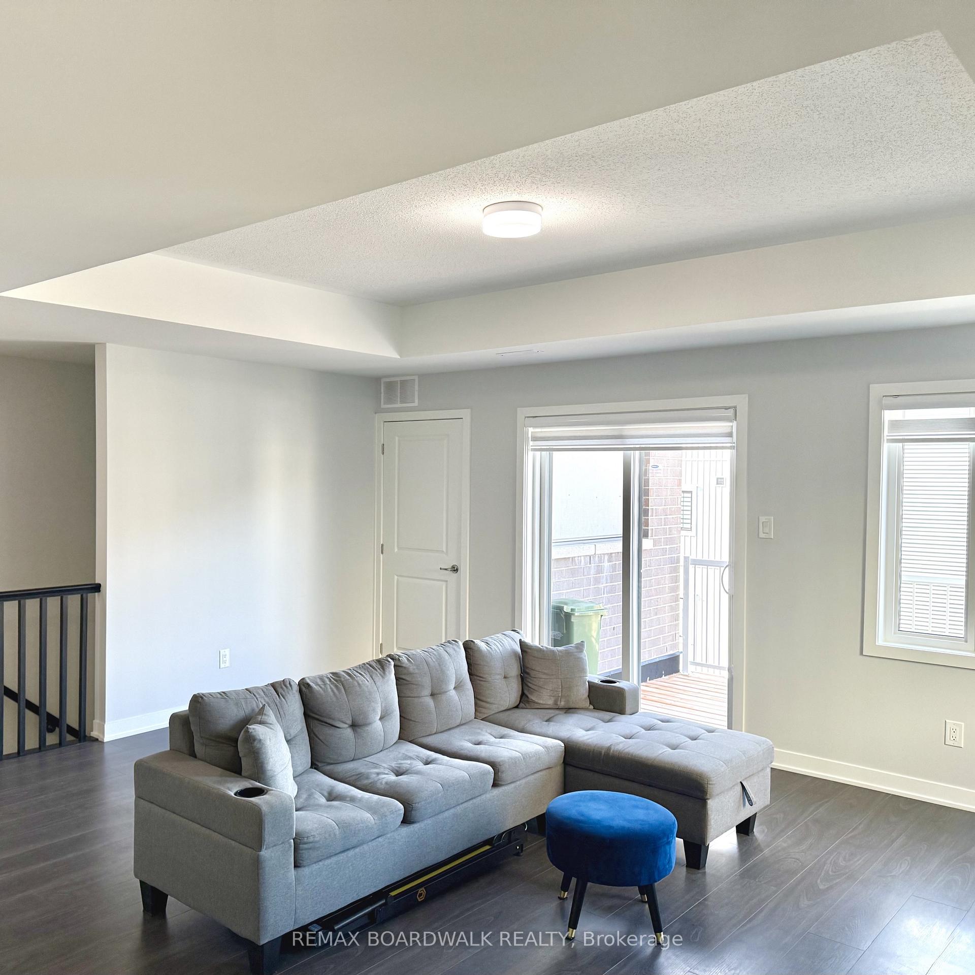 Photo 7 of 2021 Blossite Private, Ottawa, Barrhaven - Stonebridge — HOMEH