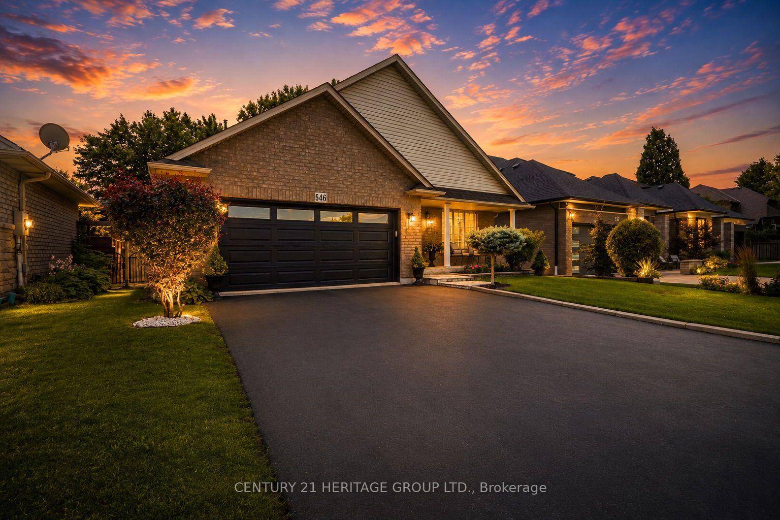 Photo 4 of 546 Jerseyville Road W, Hamilton, Ancaster — HOMEH