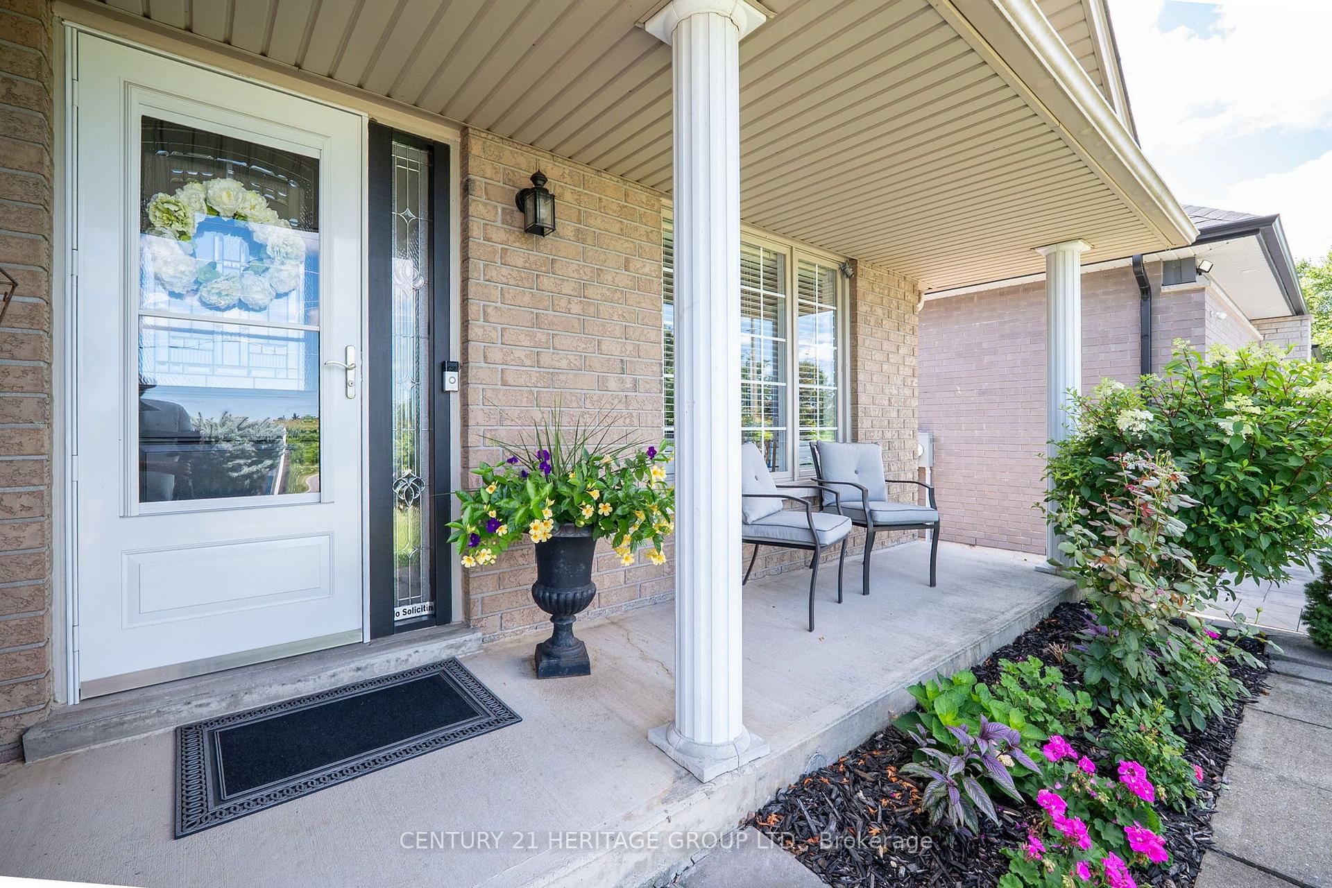 Photo 5 of 546 Jerseyville Road W, Hamilton, Ancaster — HOMEH