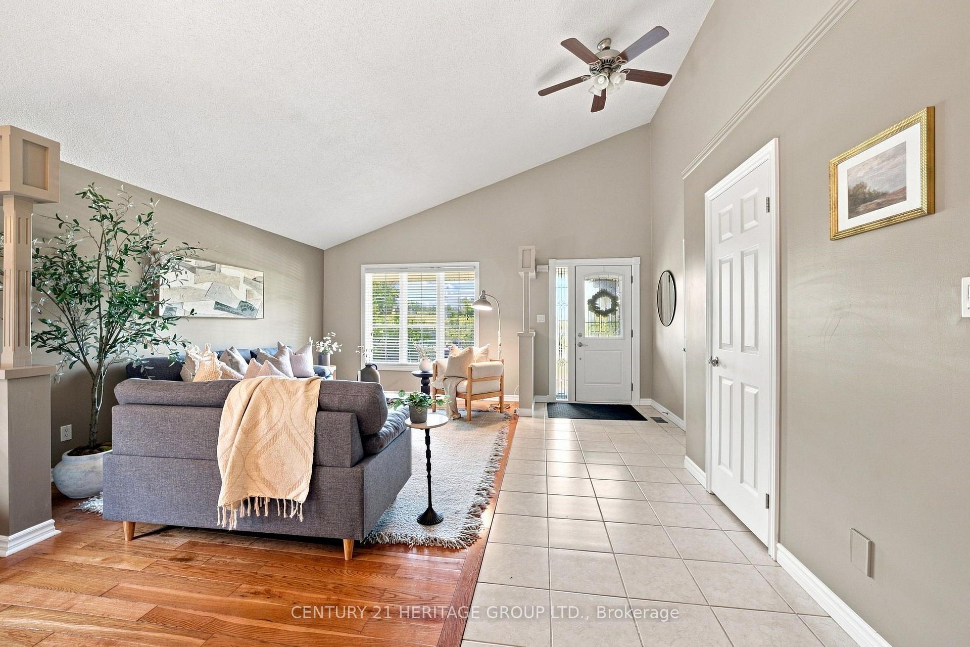 Photo 9 of 546 Jerseyville Road W, Hamilton, Ancaster — HOMEH