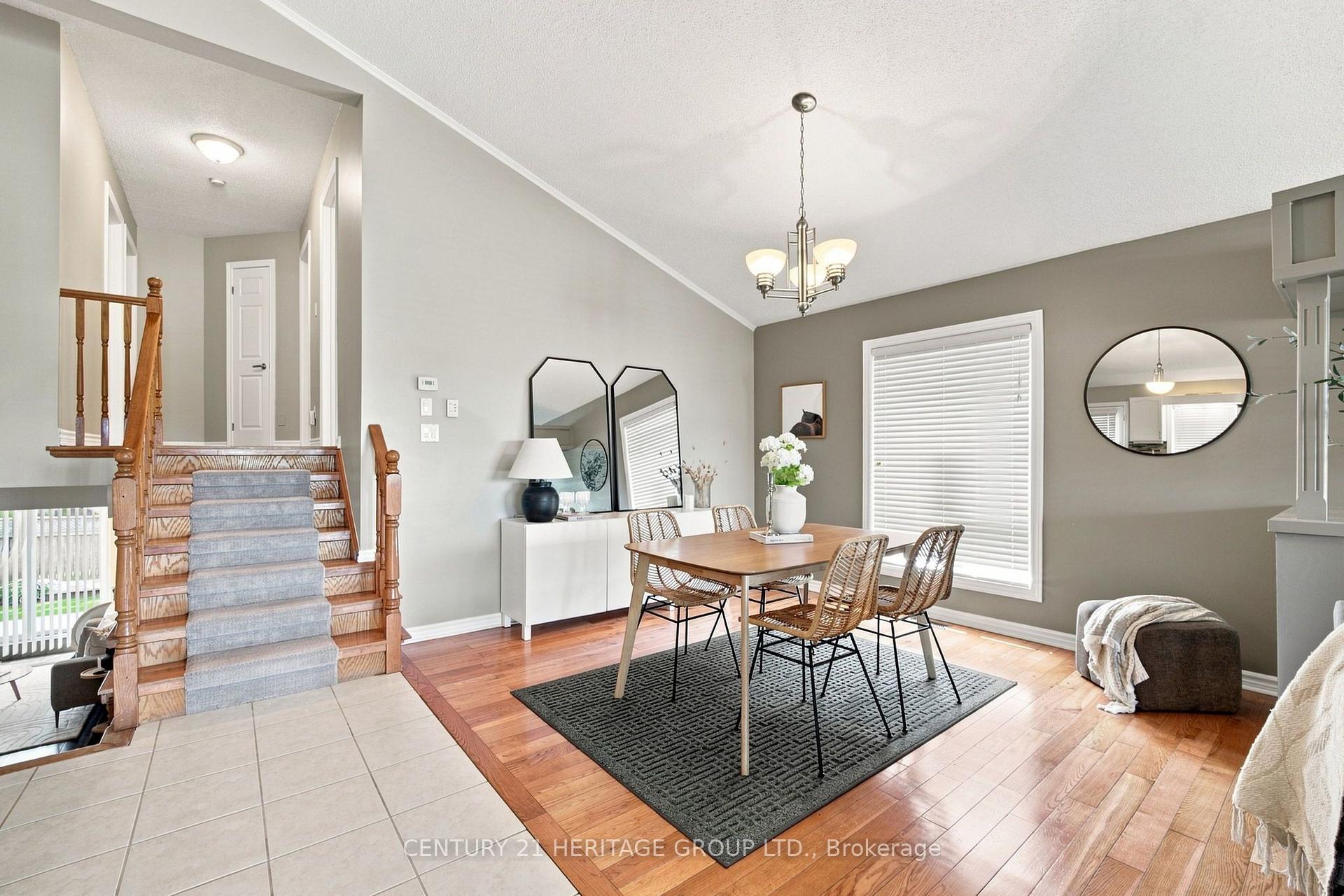 Photo 11 of 546 Jerseyville Road W, Hamilton, Ancaster — HOMEH