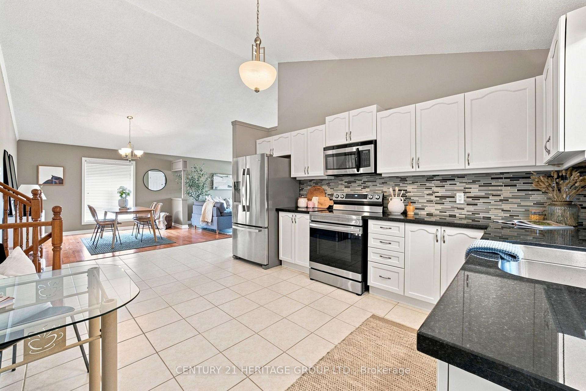 Photo 16 of 546 Jerseyville Road W, Hamilton, Ancaster — HOMEH