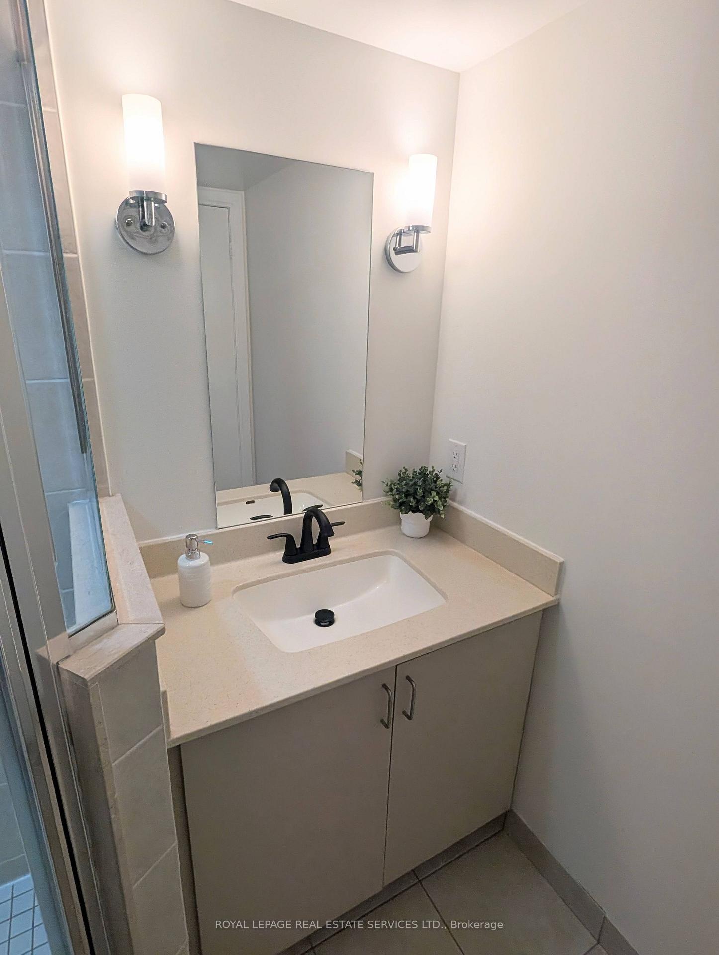 Photo 11 of Unit 2157, 25 Viking Lane, Etobicoke, Islington-City Centre West — HOMEH