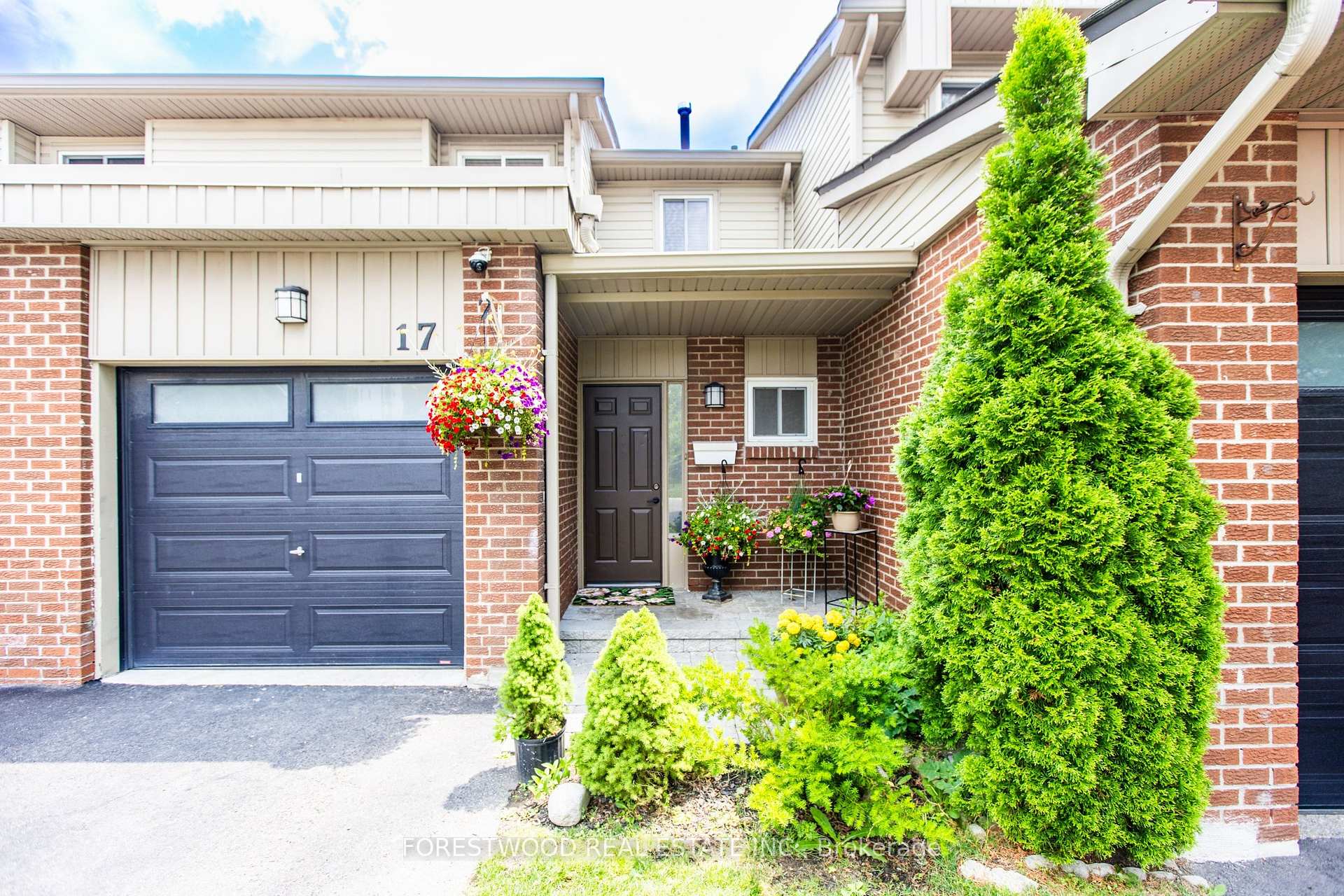 Photo 3 of Unit 17, 485 Meadows Boulevard, Mississauga, Rathwood — HOMEH