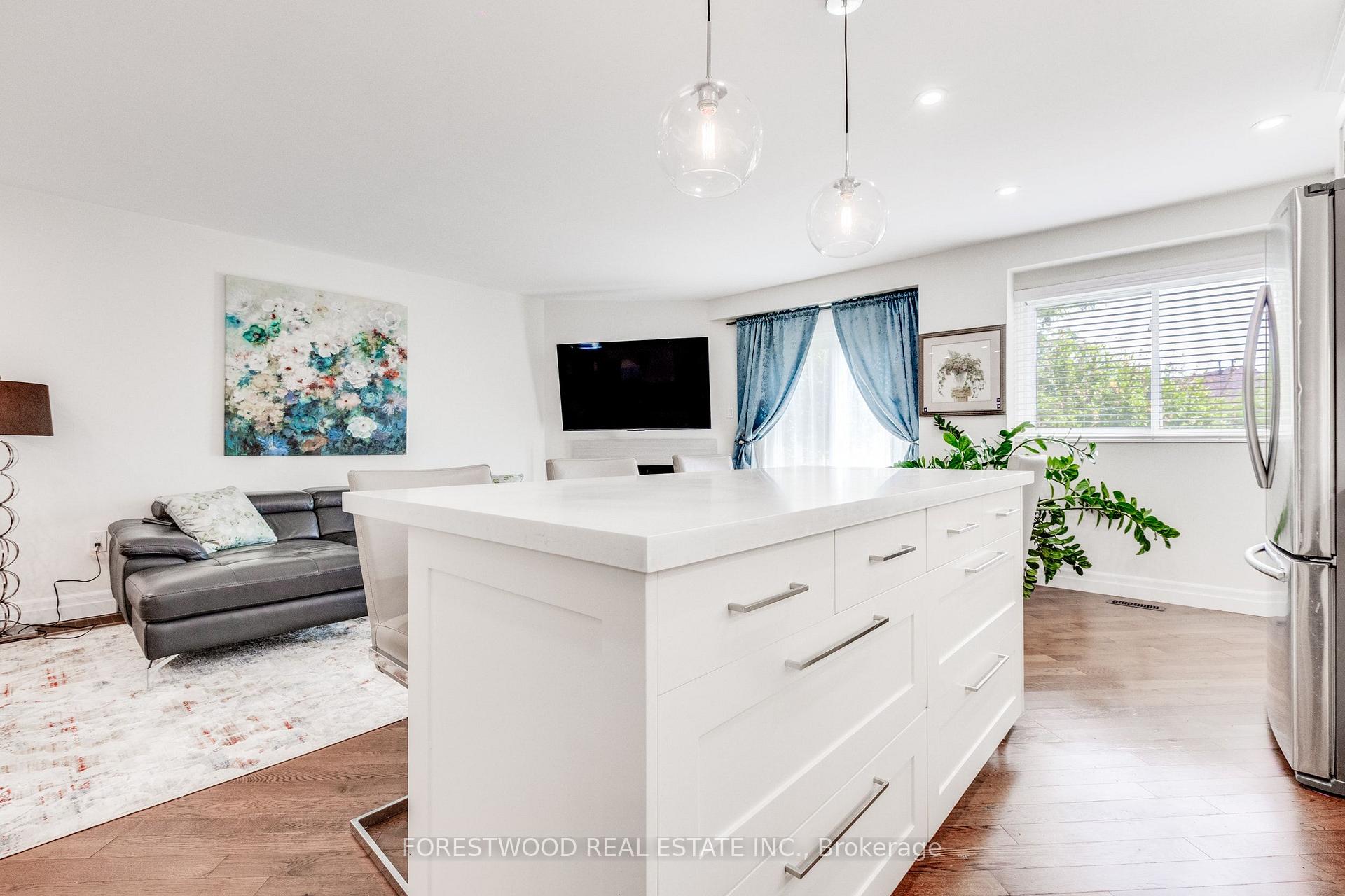 Photo 9 of Unit 17, 485 Meadows Boulevard, Mississauga, Rathwood — HOMEH