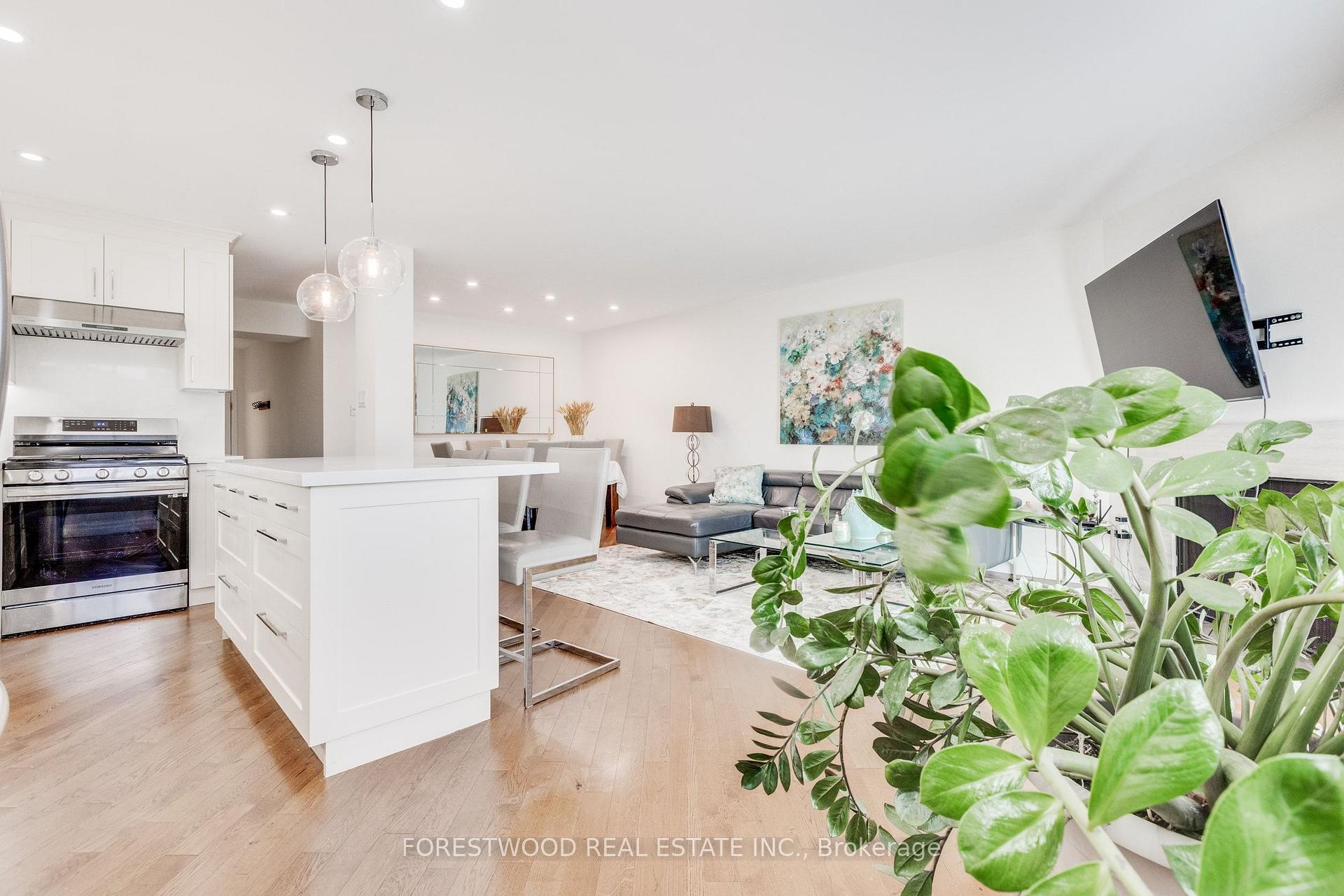 Photo 14 of Unit 17, 485 Meadows Boulevard, Mississauga, Rathwood — HOMEH