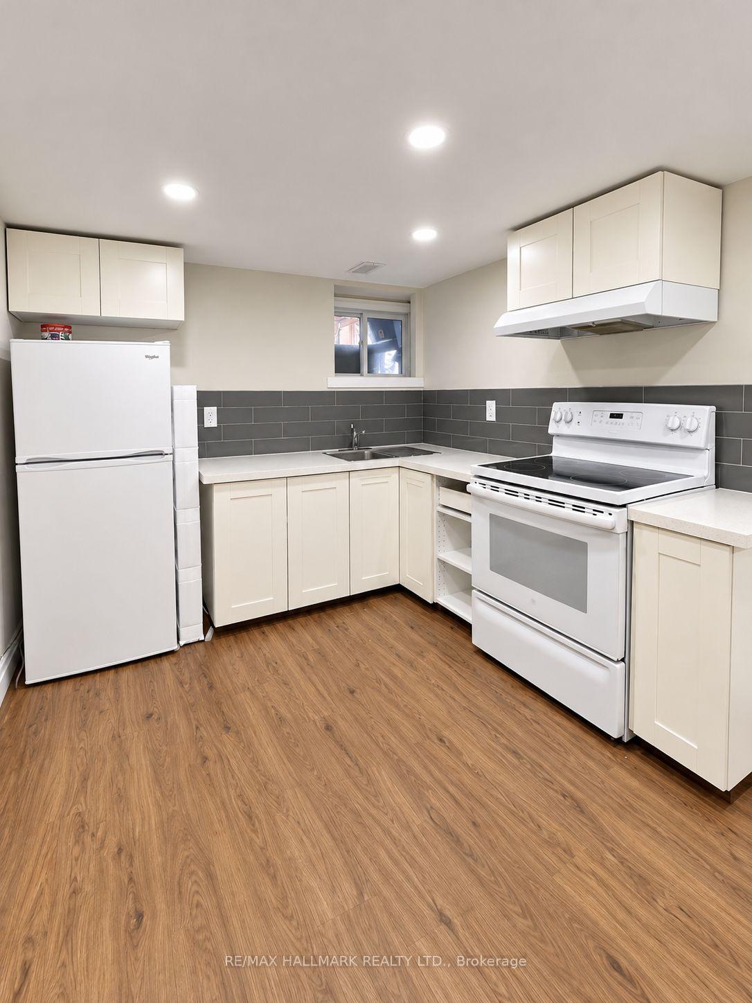 Photo 5 of Unit Basement, 88 Lamb Avenue, Toronto, Greenwood-Coxwell — HOMEH