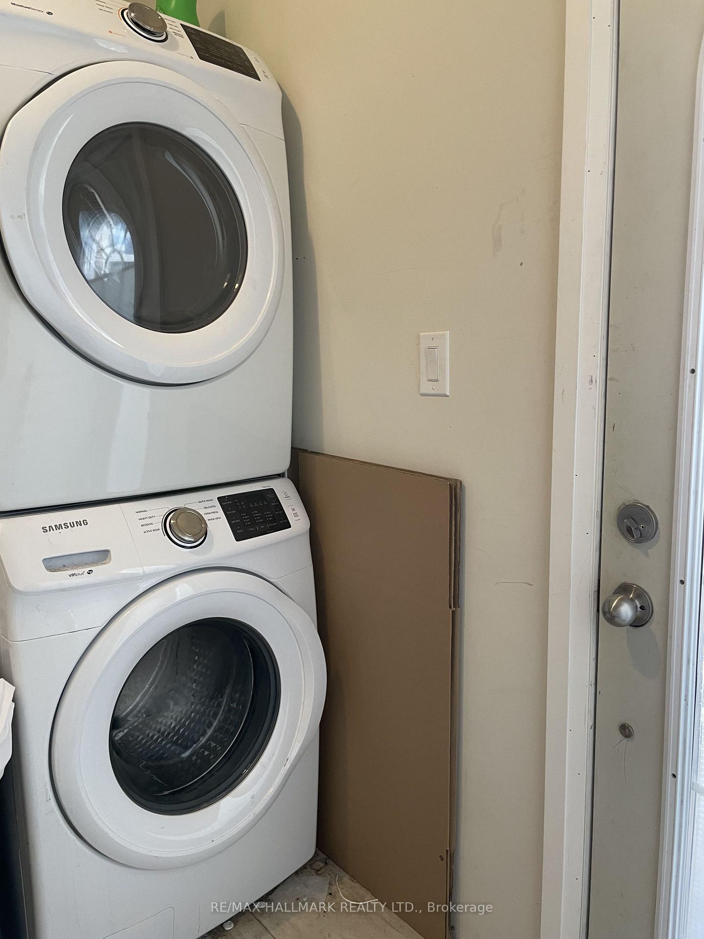 Photo 9 of Unit Basement, 88 Lamb Avenue, Toronto, Greenwood-Coxwell — HOMEH