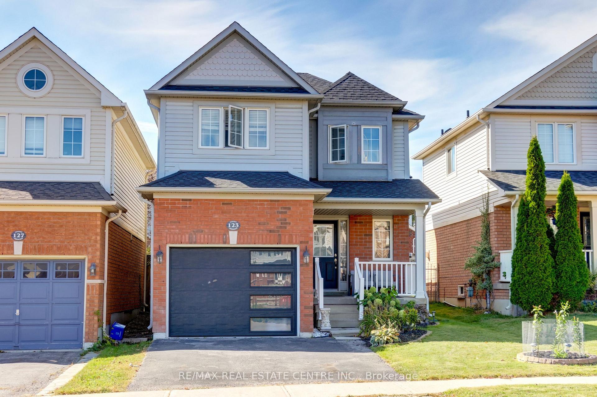 Photo of 123 Lunney Crescent