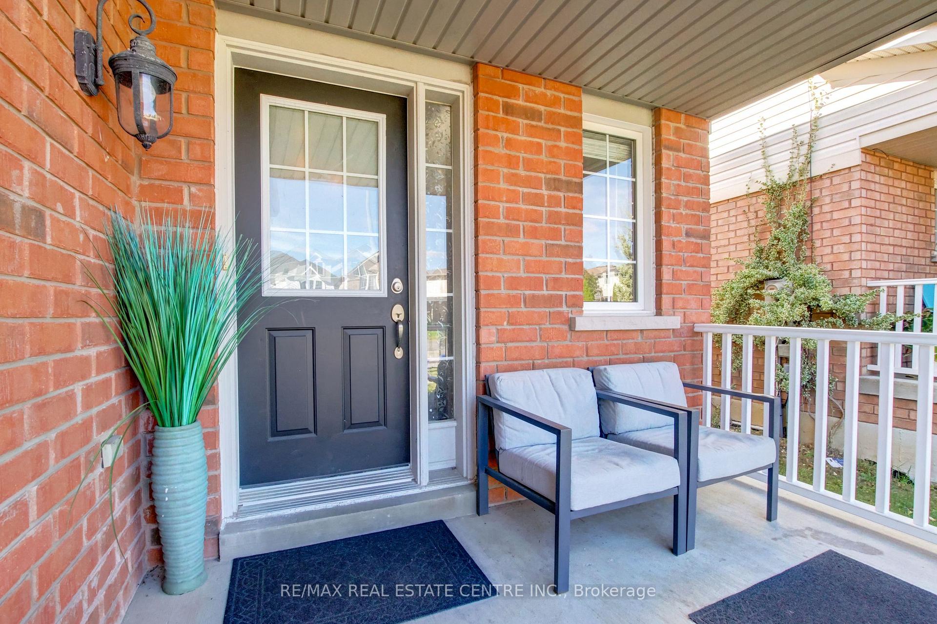 Photo 6 of 123 Lunney Crescent, Clarington, Bowmanville — HOMEH