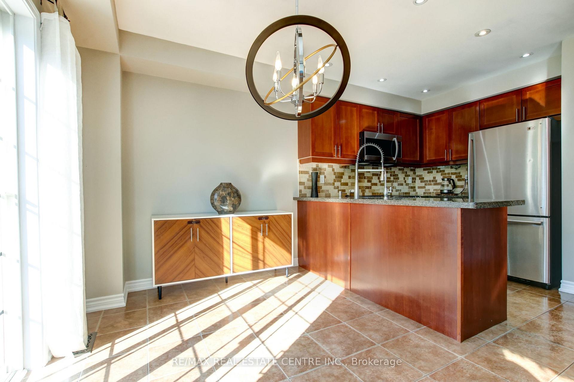 Photo 16 of 123 Lunney Crescent, Clarington, Bowmanville — HOMEH