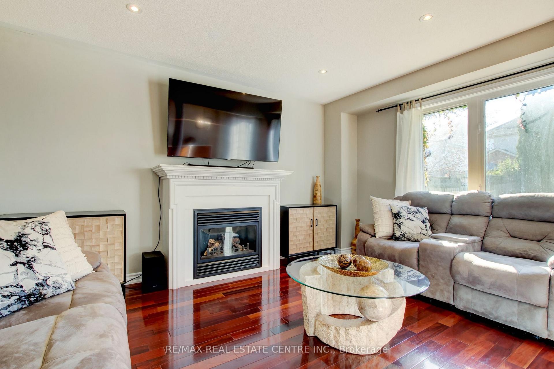 Photo 19 of 123 Lunney Crescent, Clarington, Bowmanville — HOMEH