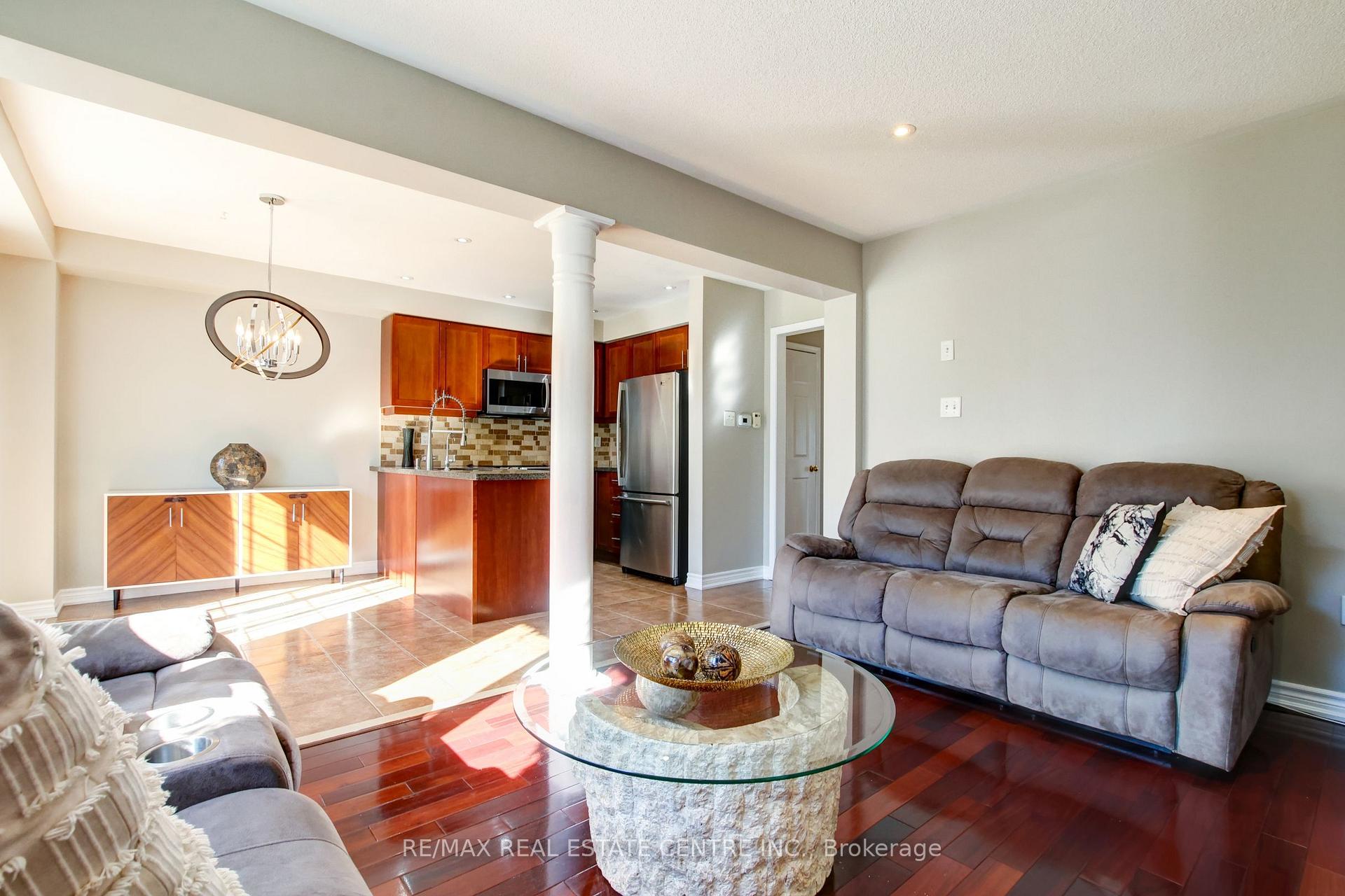 Photo 21 of 123 Lunney Crescent, Clarington, Bowmanville — HOMEH