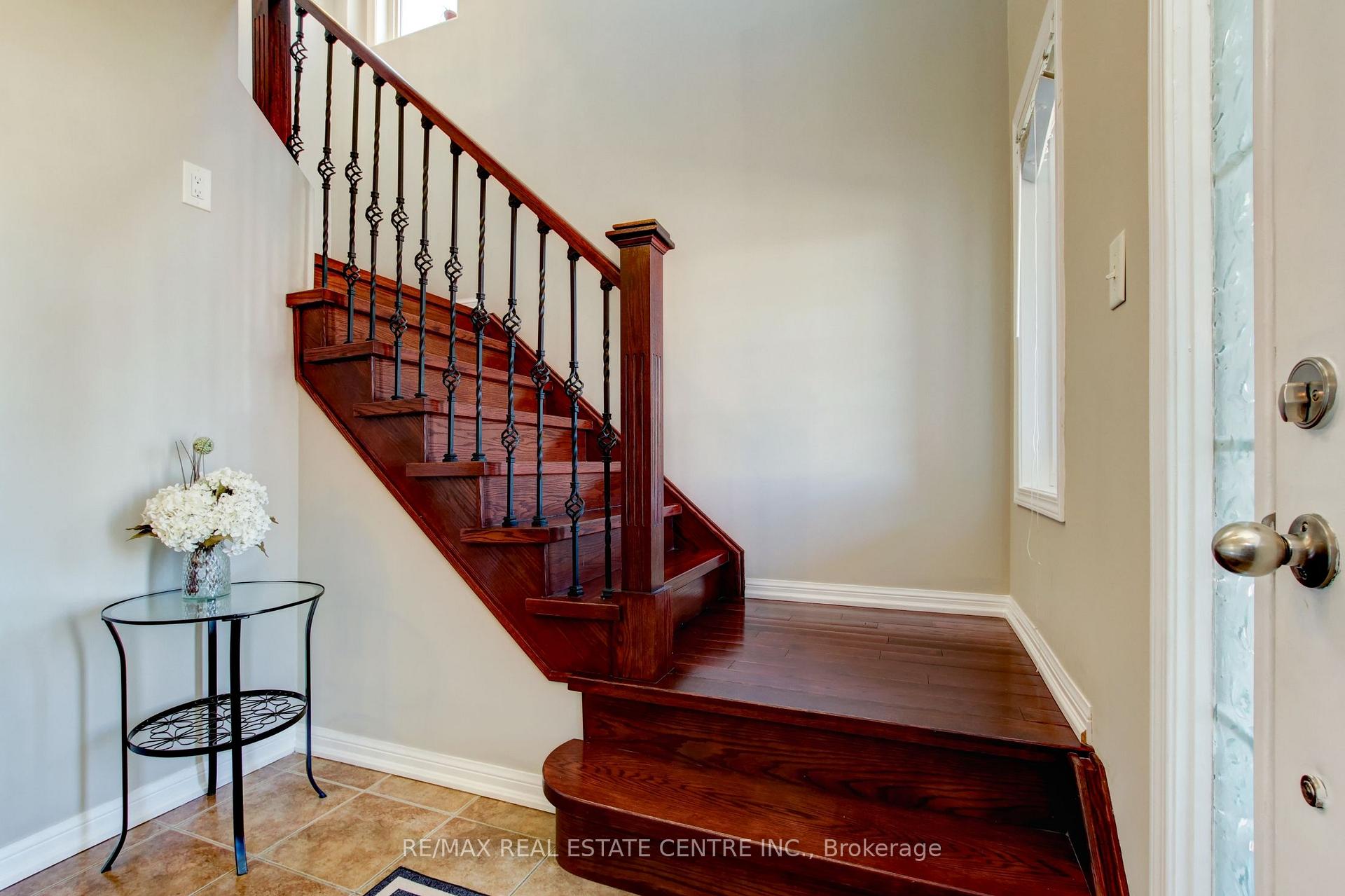 Photo 23 of 123 Lunney Crescent, Clarington, Bowmanville — HOMEH