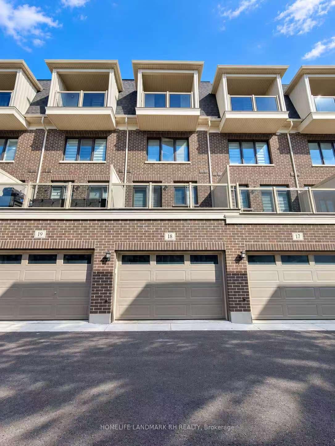 Photo 8 of Unit 18, 250 Melody Common, Oakville, River Oaks — HOMEH