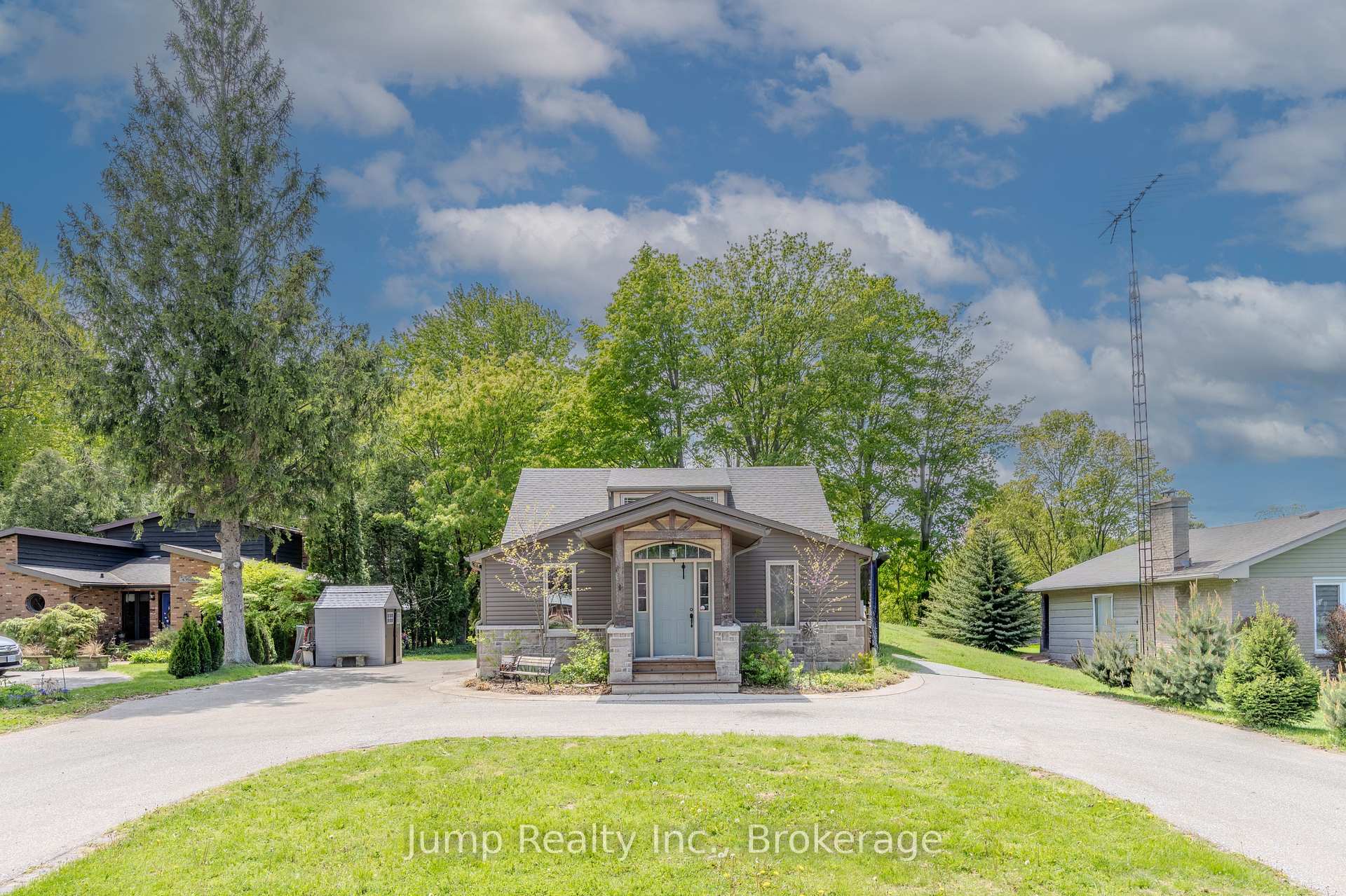 Photo 2 of 22788 Creek Road, Chatham-Kent, Chatham — HOMEH