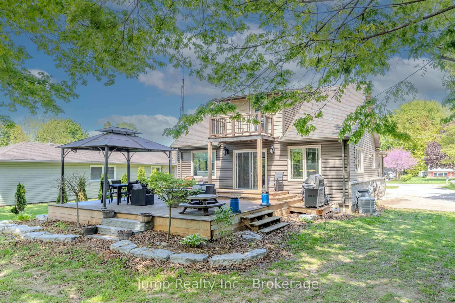 Photo 8 of 22788 Creek Road, Chatham-Kent, Chatham — HOMEH