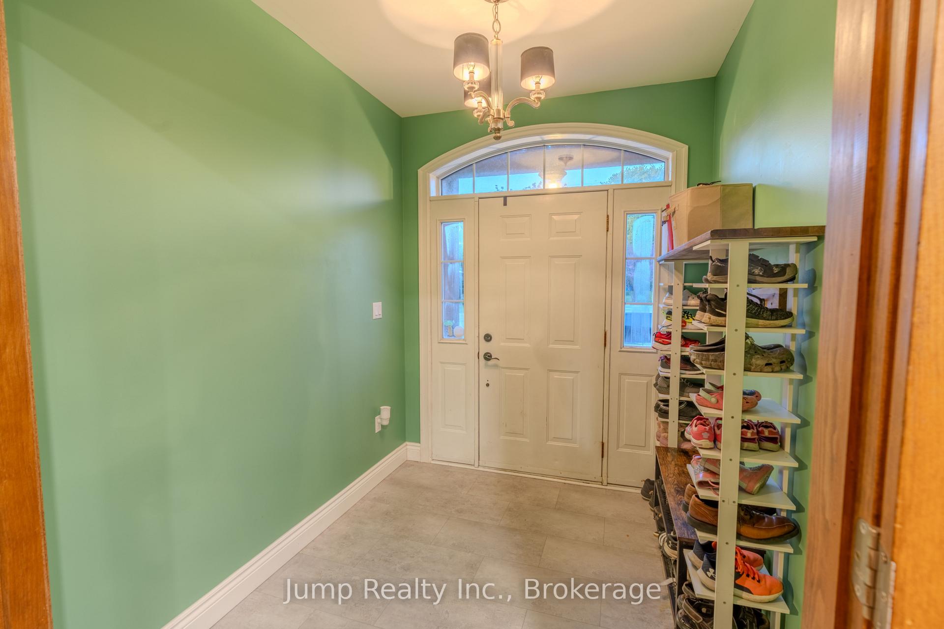 Photo 13 of 22788 Creek Road, Chatham-Kent, Chatham — HOMEH