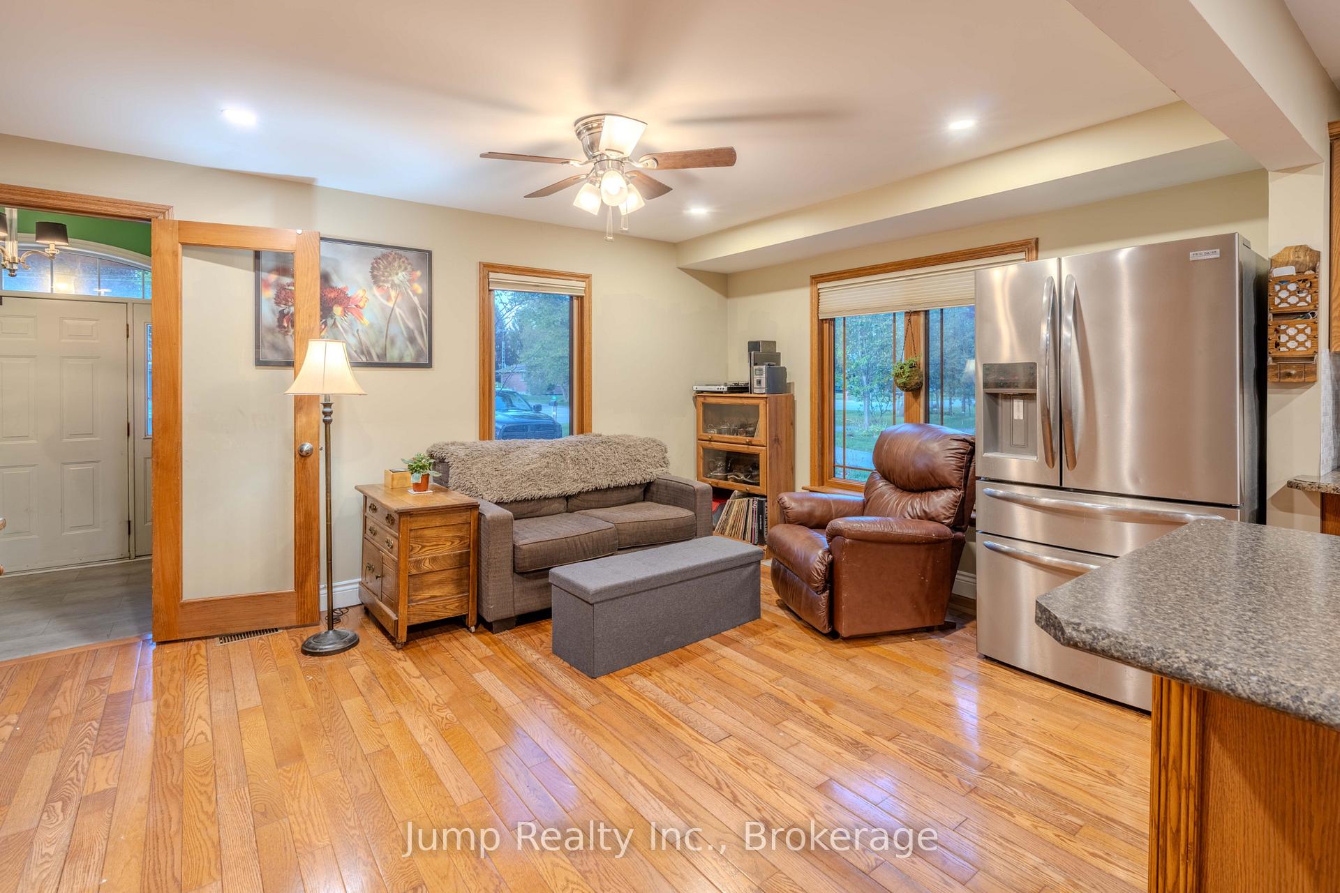 Photo 16 of 22788 Creek Road, Chatham-Kent, Chatham — HOMEH