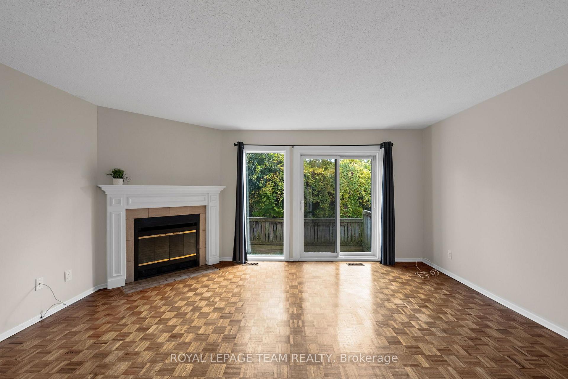 Photo 19 of 26 Paddington Private, Ottawa, Heron Gate/Industrial Park — HOMEH