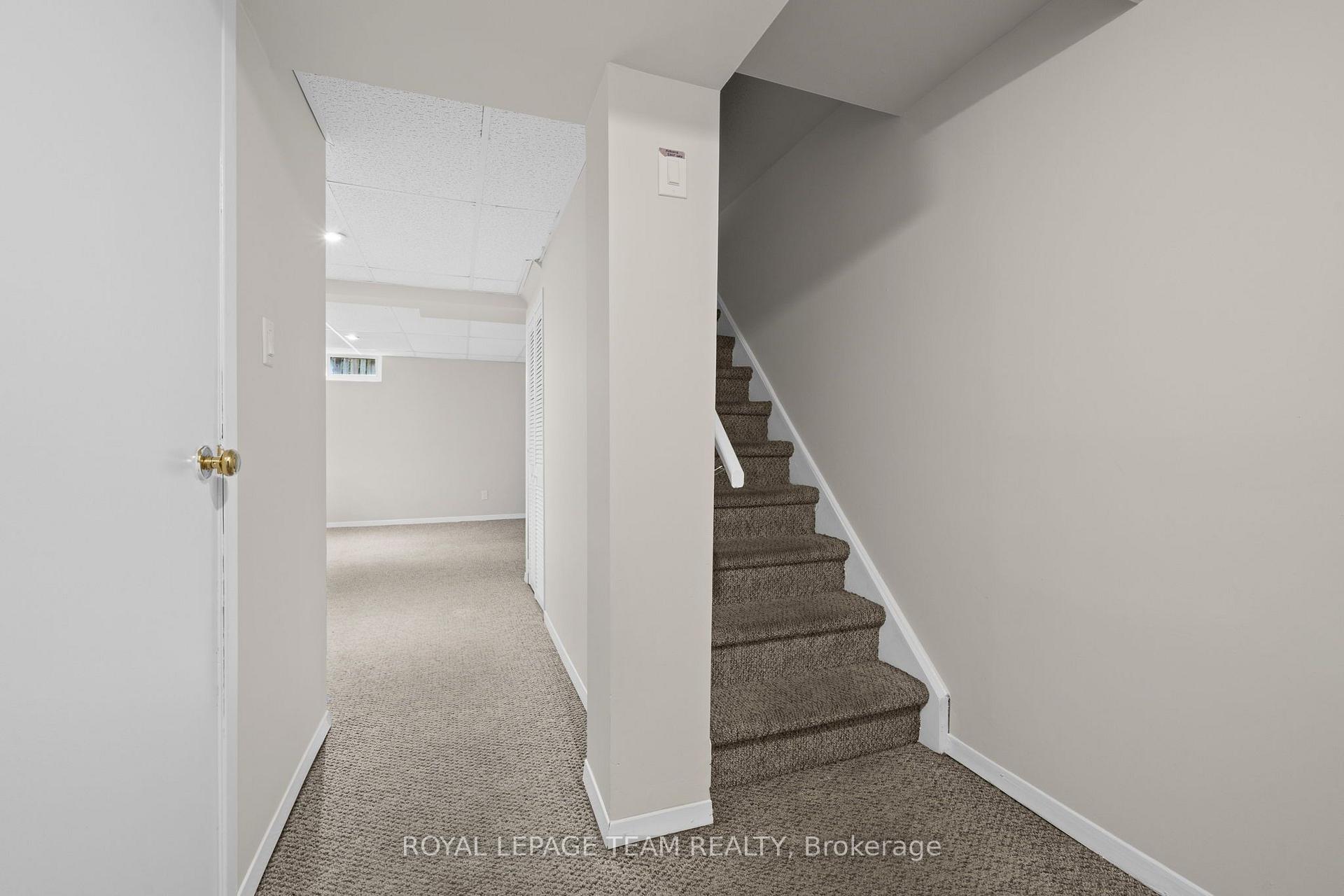 Photo 40 of 26 Paddington Private, Ottawa, Heron Gate/Industrial Park — HOMEH