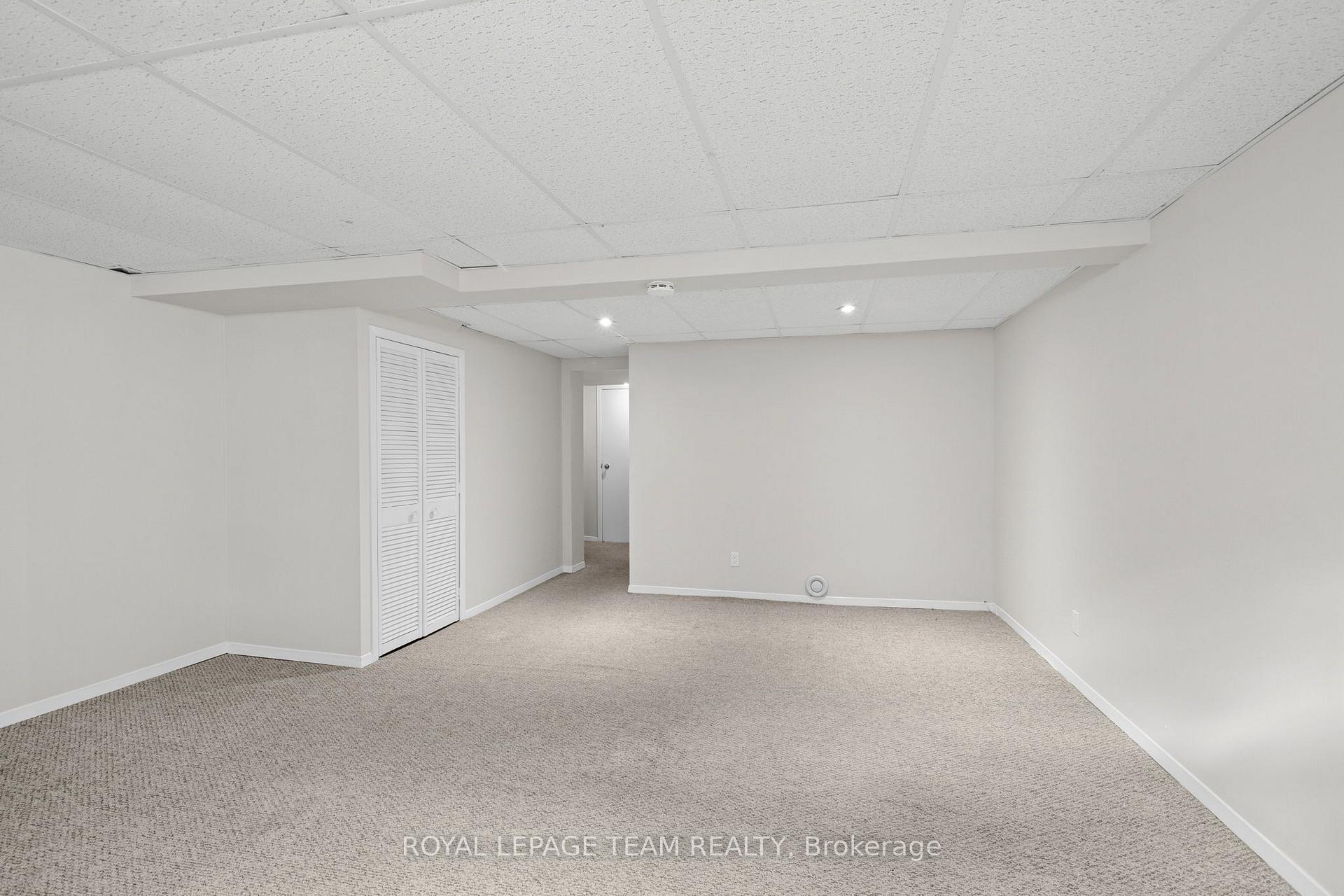 Photo 42 of 26 Paddington Private, Ottawa, Heron Gate/Industrial Park — HOMEH